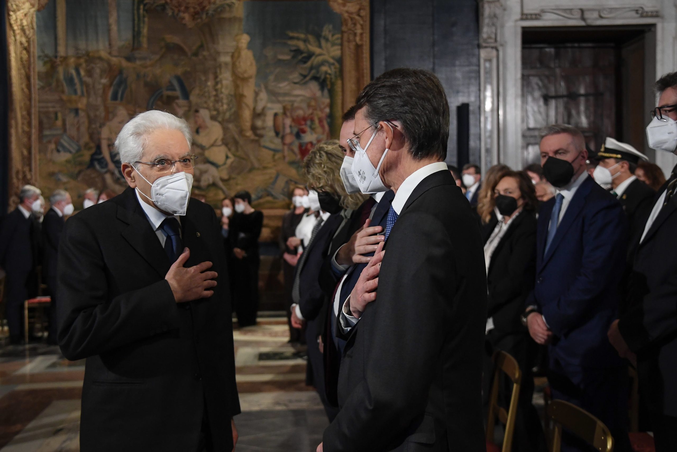 Sergio Mattarella toma posse para segundo mandato como presidente de Itália