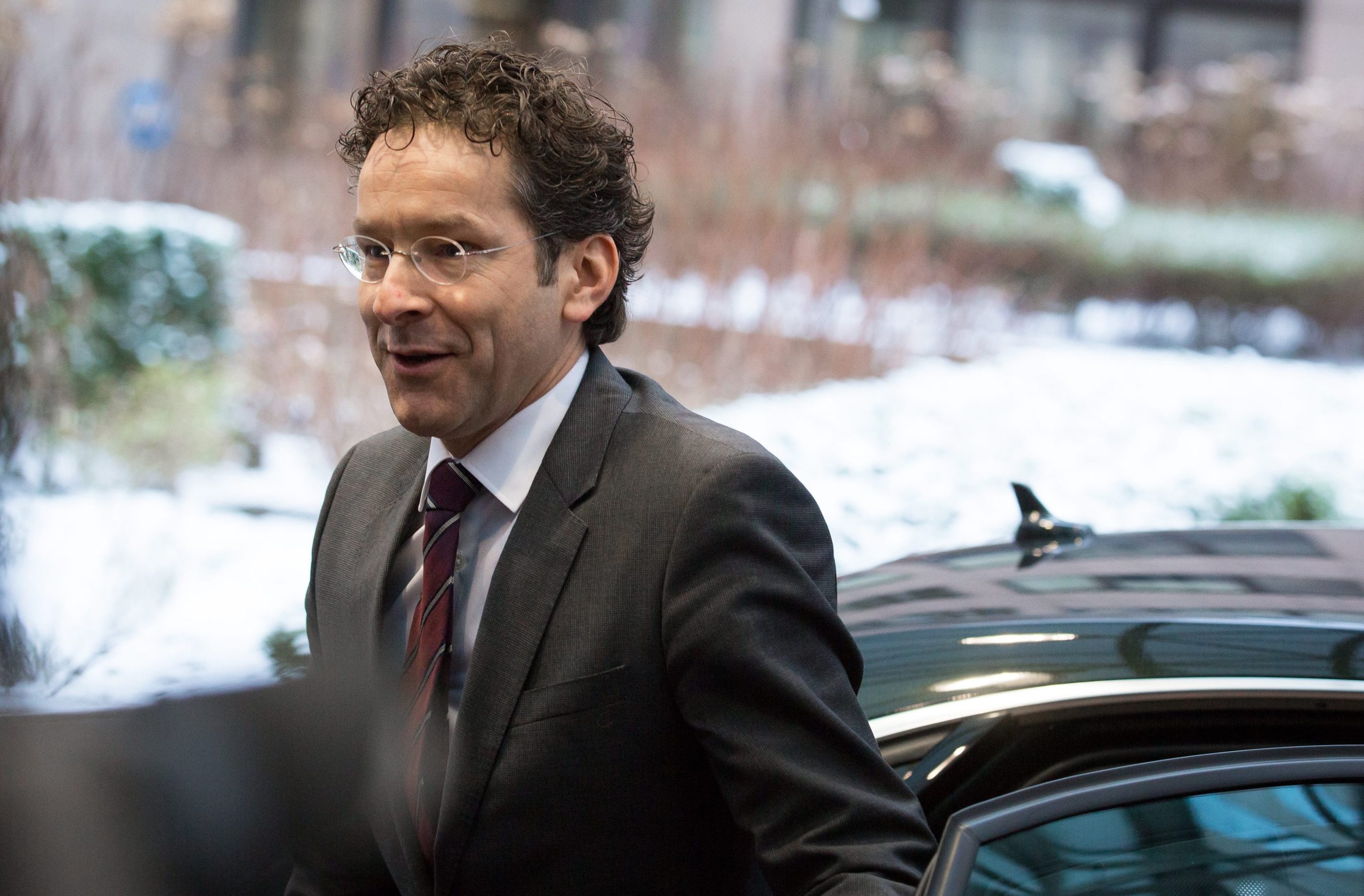 Dijsselbloem “não percebeu” o problema, diz secretário Estado. Portugal mantém pedido de demissão