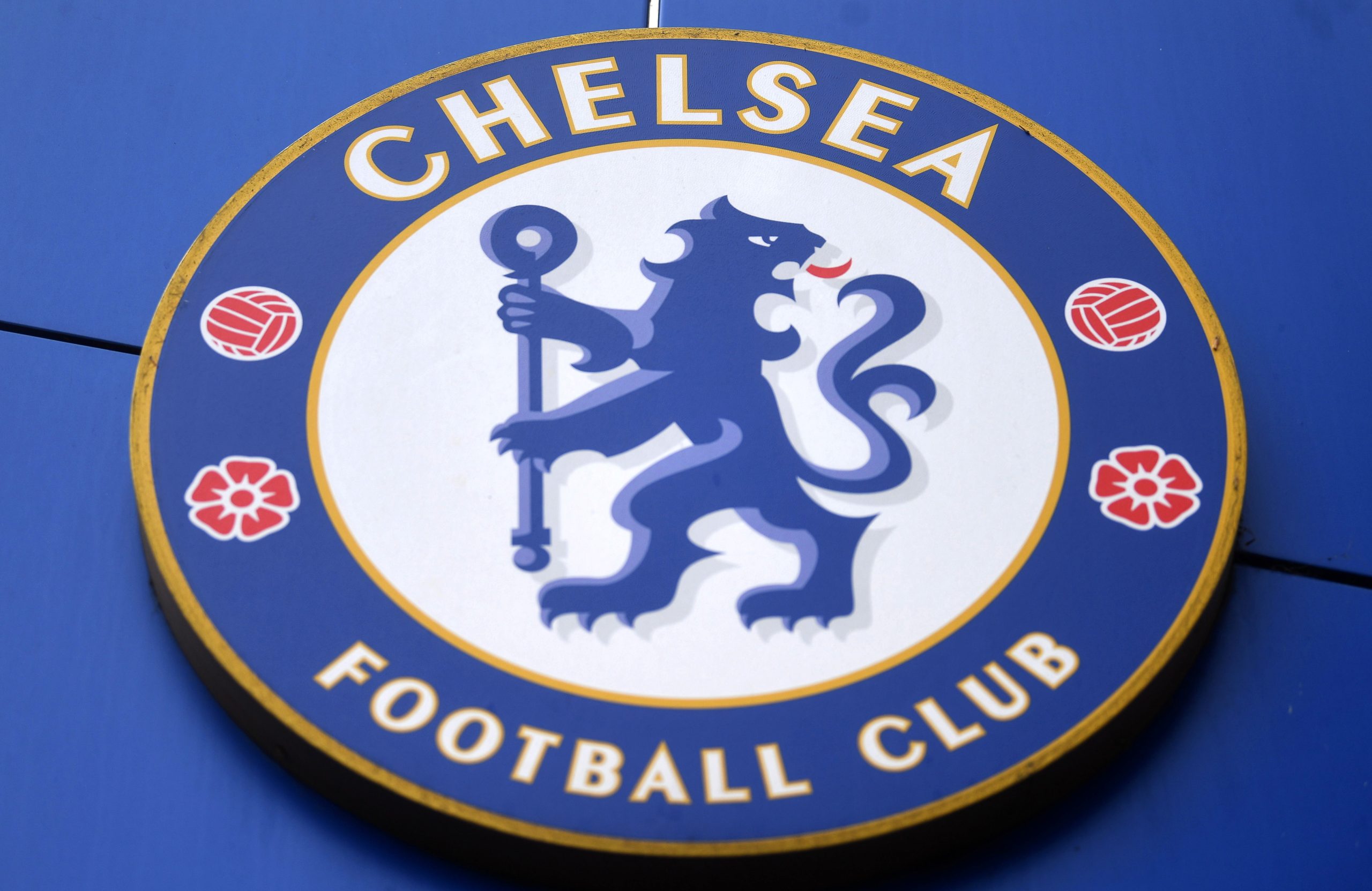 Investidor português faz proposta de  2,37 mil milhões de euros para comprar o Chelsea