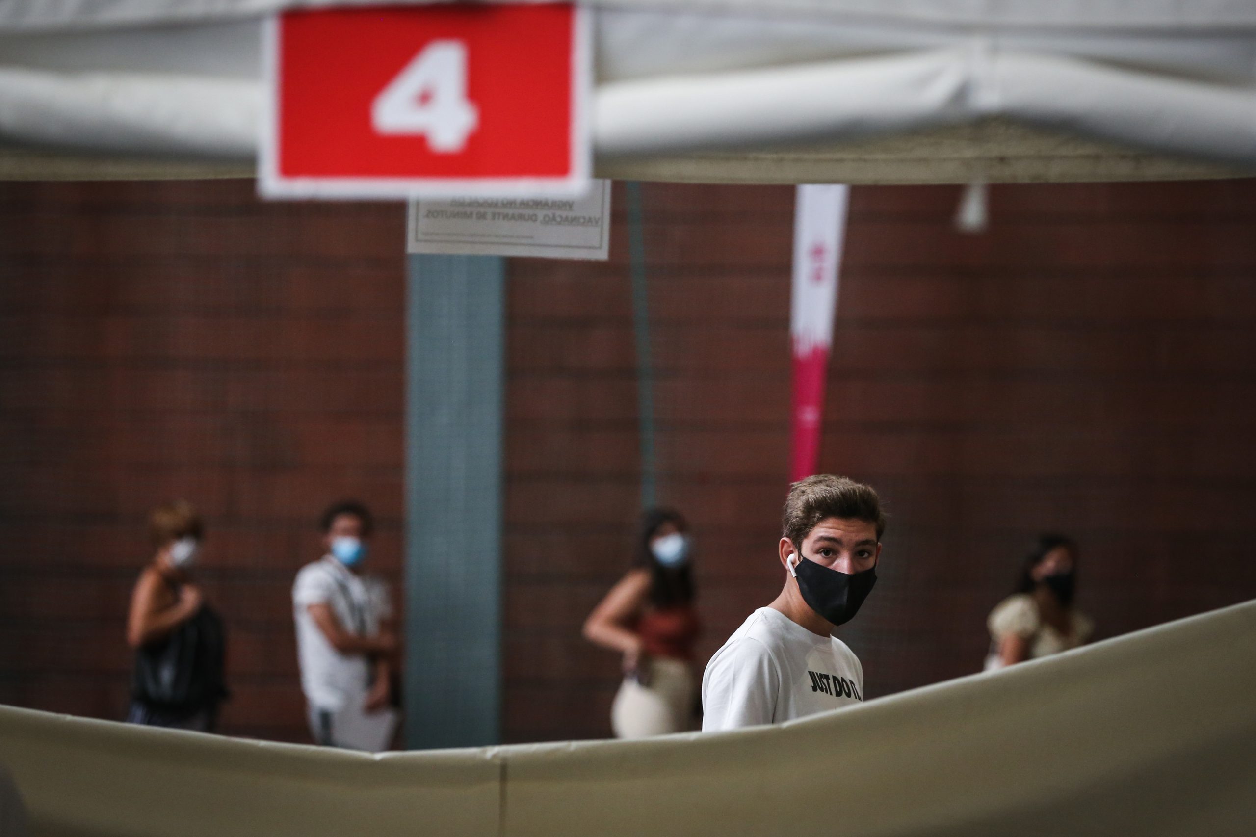 Covid-19: Portugal regista mais 14 óbitos e 2.370 casos confirmados nas últimas 24 horas