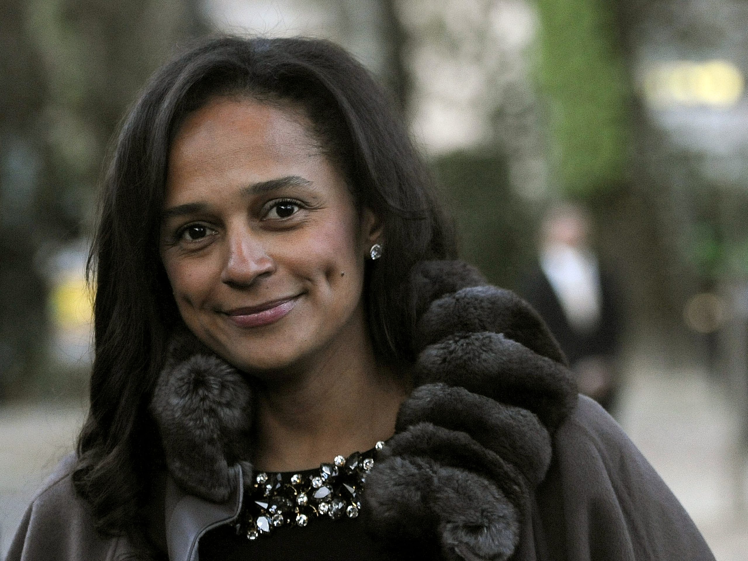 Isabel dos Santos recusa nepotismo por ter sido nomeada pelo pai para a Sonangol