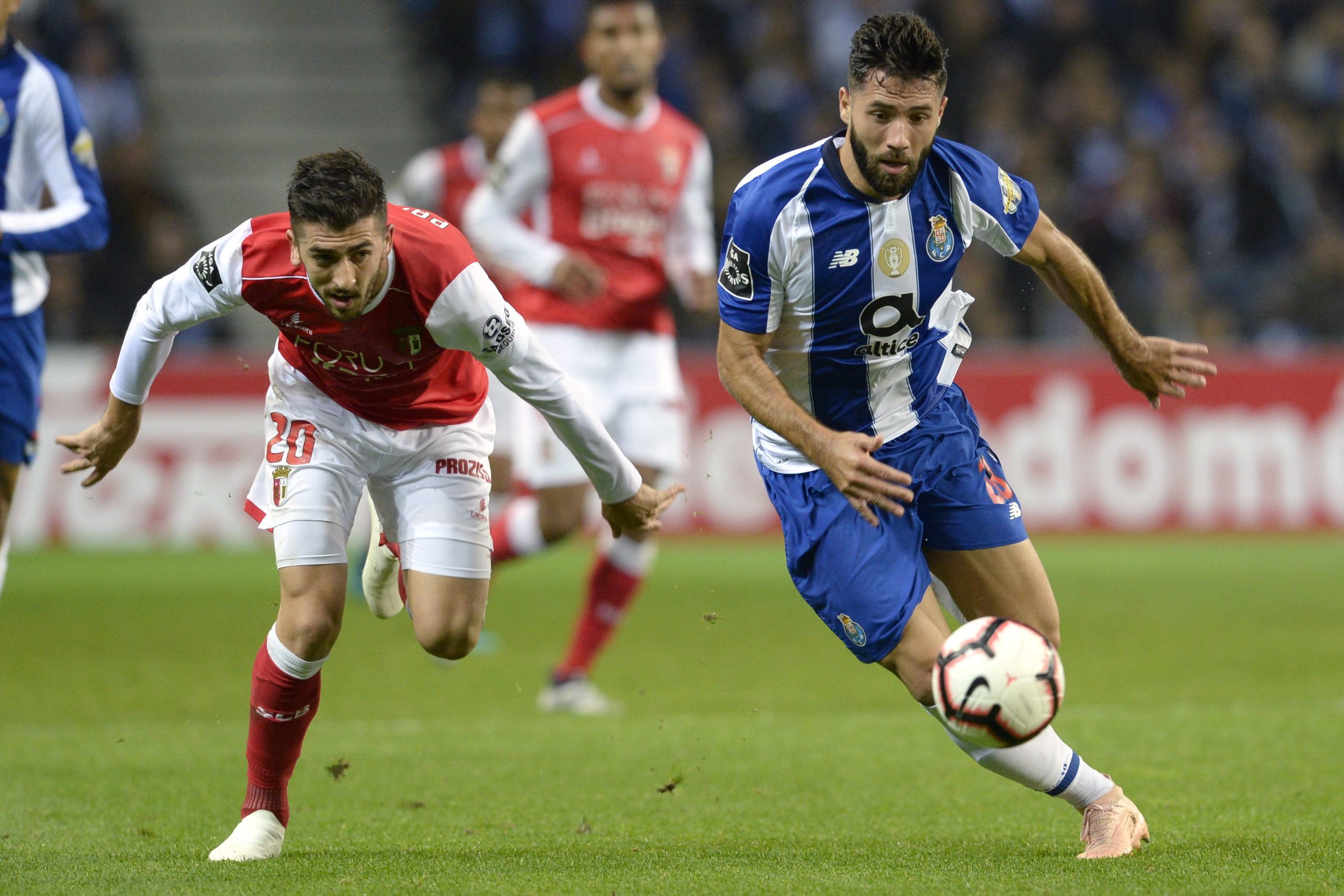 FC Porto vence Sporting de Braga e isola-se no comando da I Liga