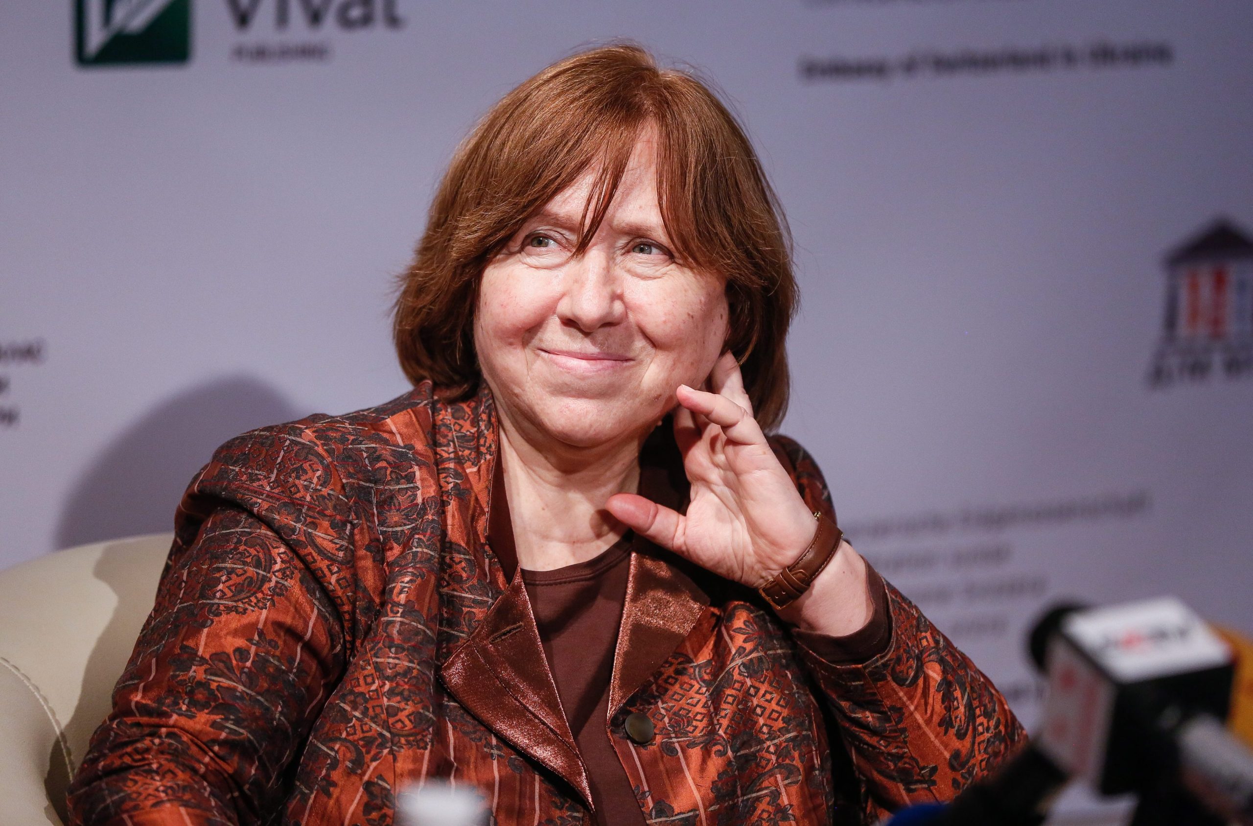Cancelada participação da Nobel Svetlana Alexievich no Festival Literário da Madeira