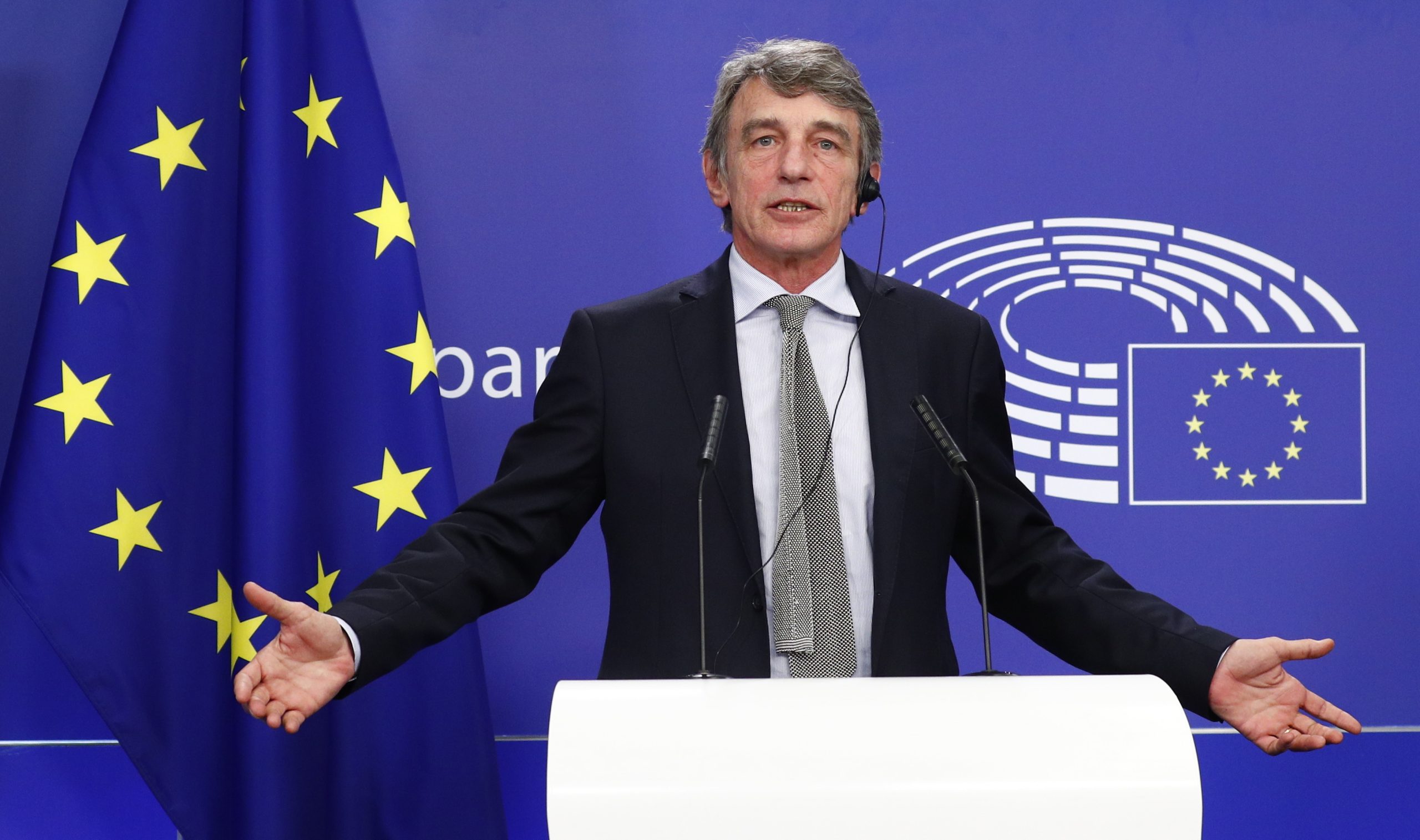 Parlamento Europeu condena “mudanças inconstitucionais” e apela ao diálogo no Mali