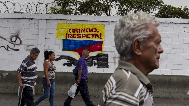 Venezuela aumenta em 900% preço da farinha de milho