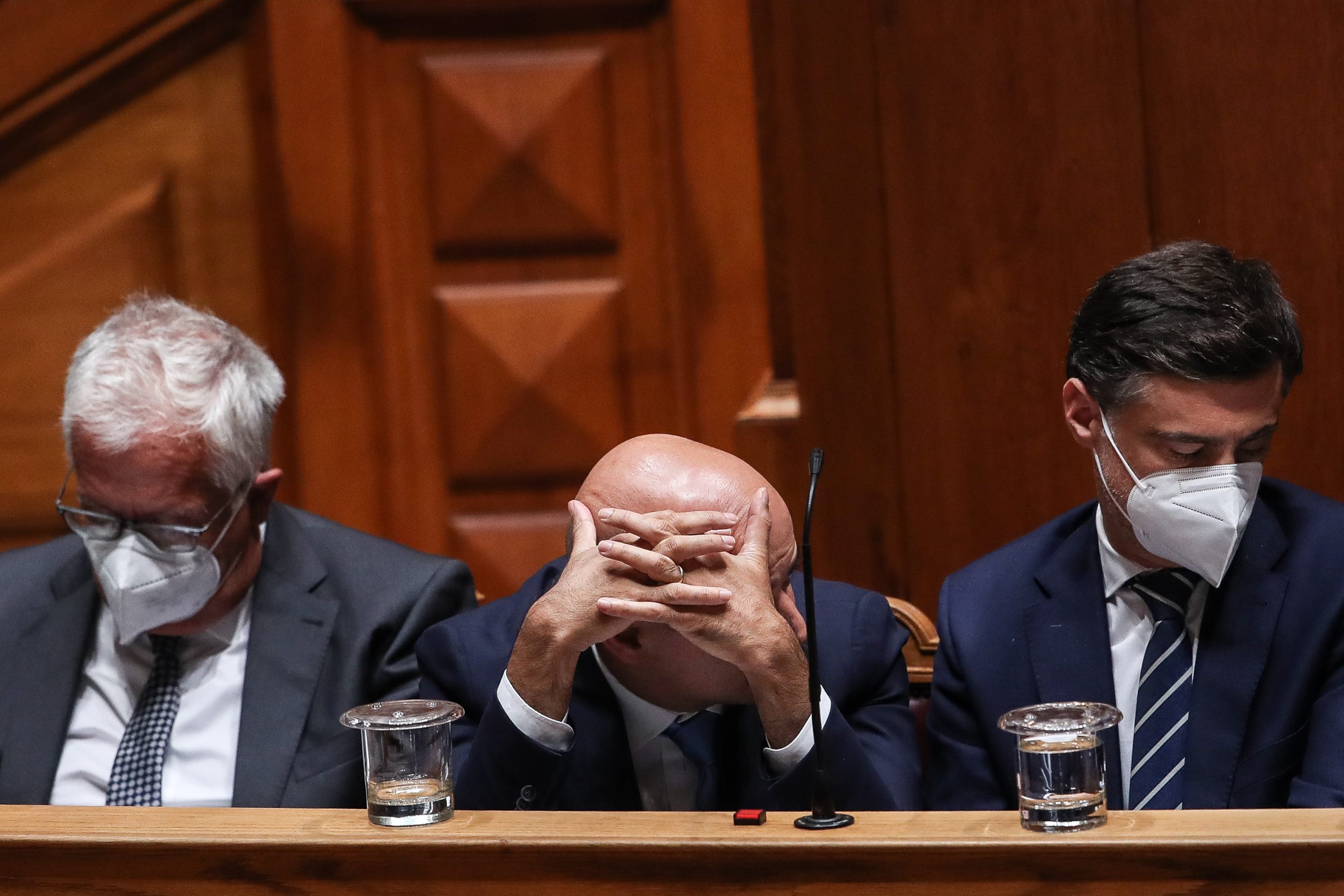 Analistas temem que uma crise política prolongada tenha impacto significativo na imagem de Portugal