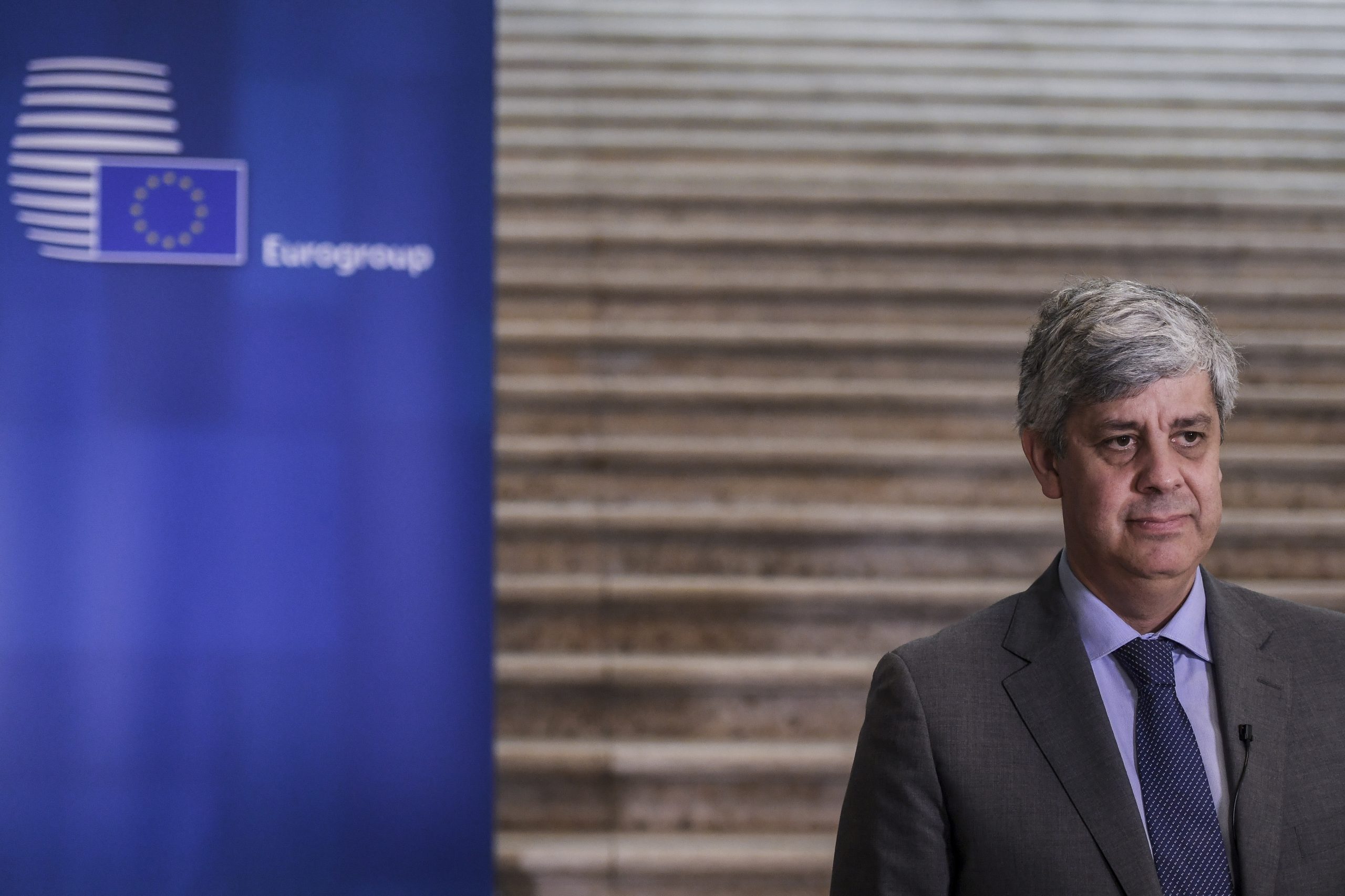 Covid-19: Presidentes do Conselho Europeu e Parlamento saúdam acordo no Eurogrupo
