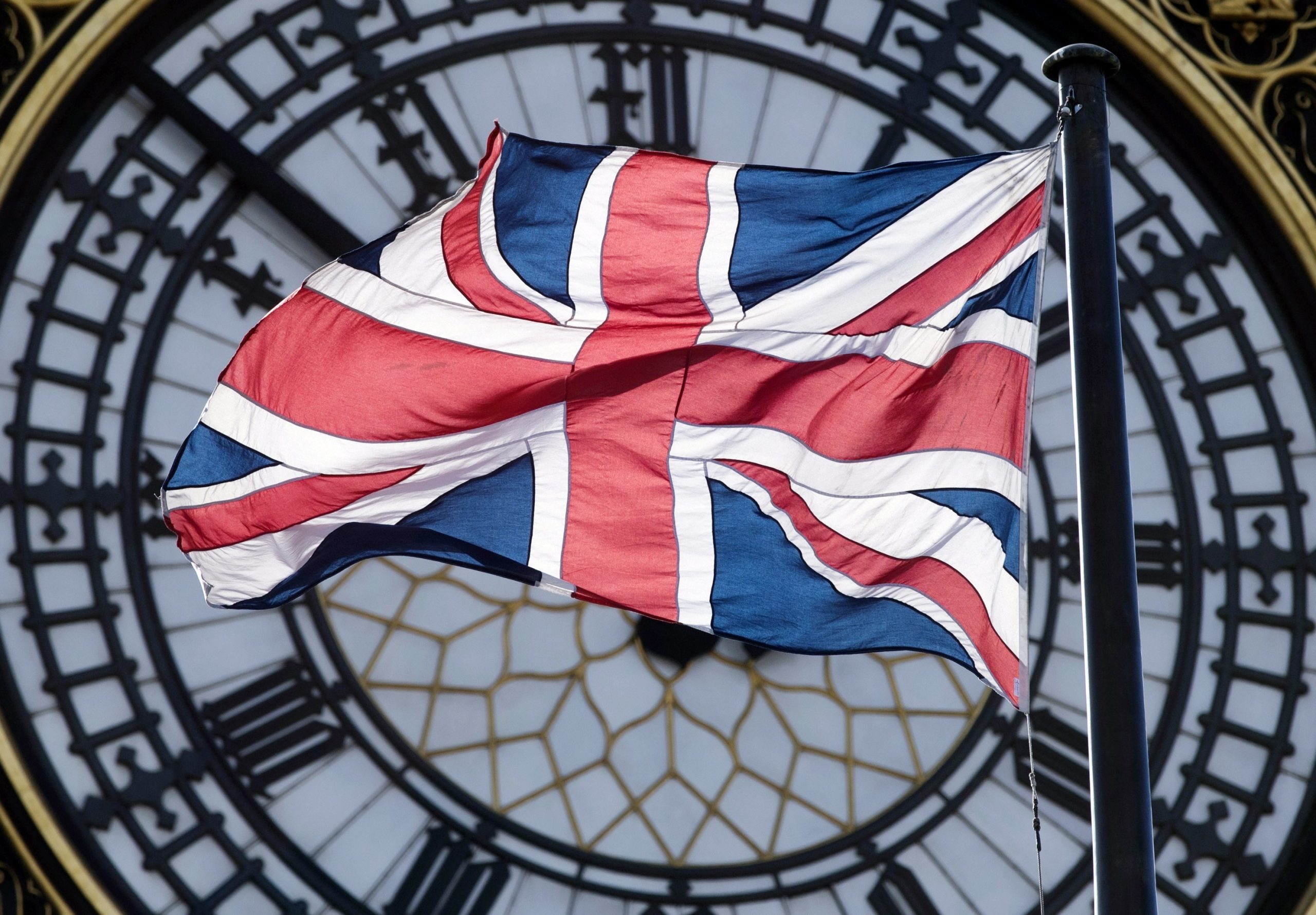 Proibição da homossexualidade nas Forças Armadas britânicas leva a indemnizações de até 70 mil libras por militar