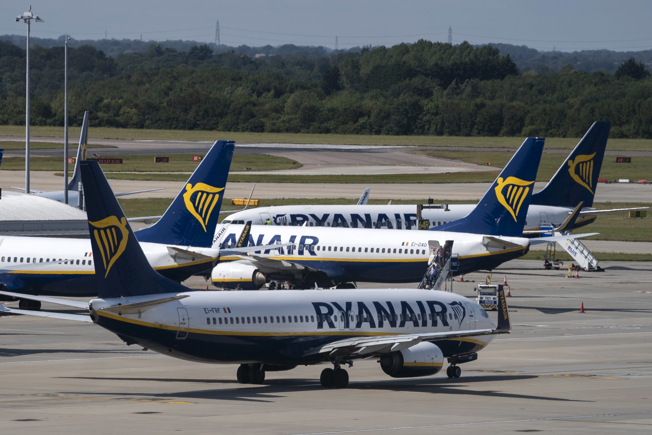 Covid-19: Ryanair agiliza reembolsos de voos cancelados durante o confinamento