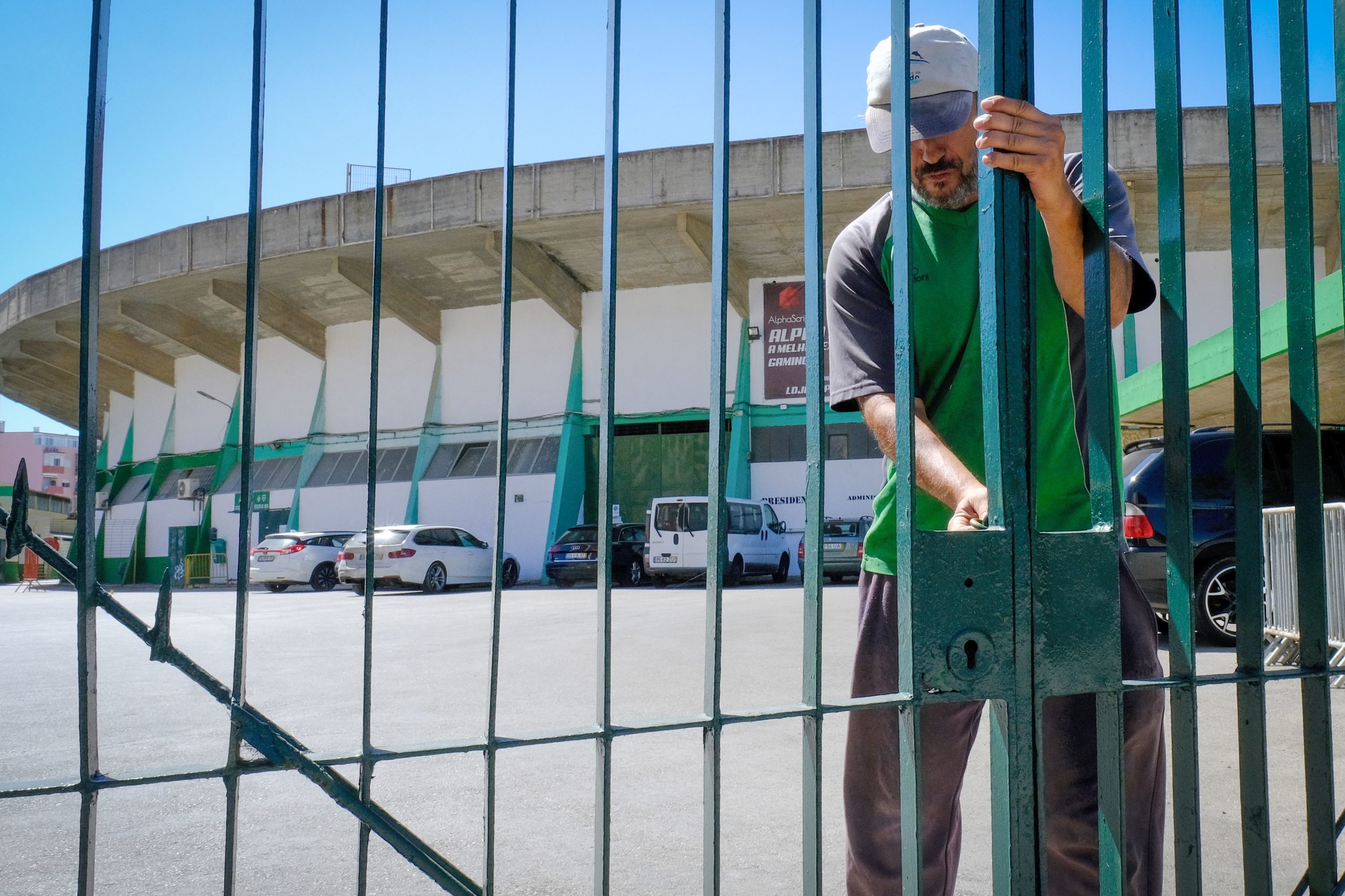 Câmara de Setúbal muda as fechaduras na tomada de posse do estádio do Bonfim