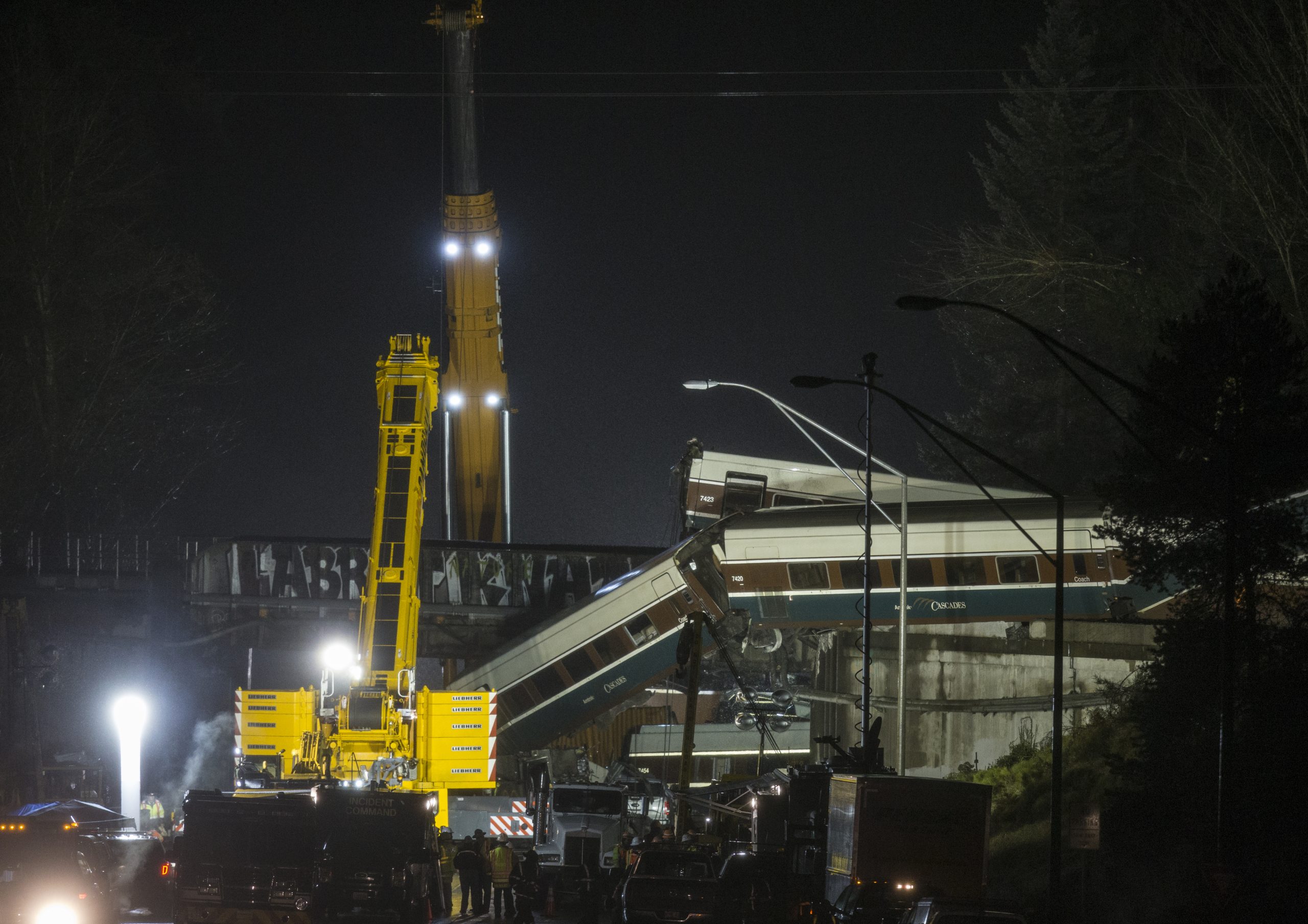 EUA. Comboio que descarrilou em Washington circulava com excesso de velocidade