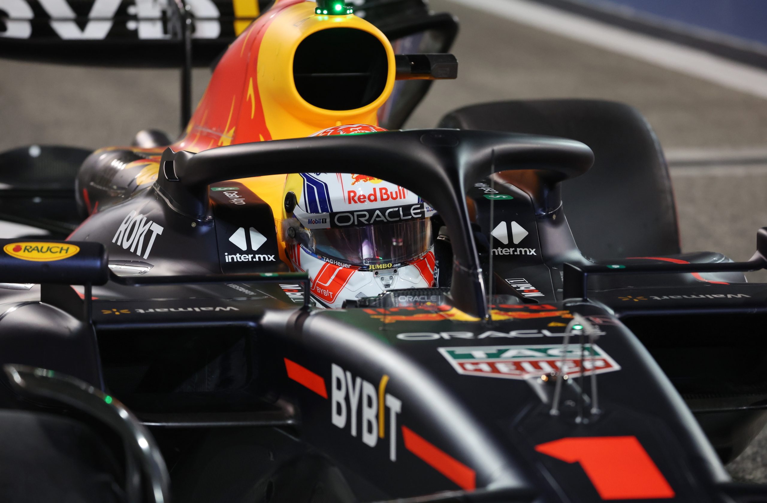 Max Verstappen conquista primeira ‘pole position’ da temporada de Fórmula 1