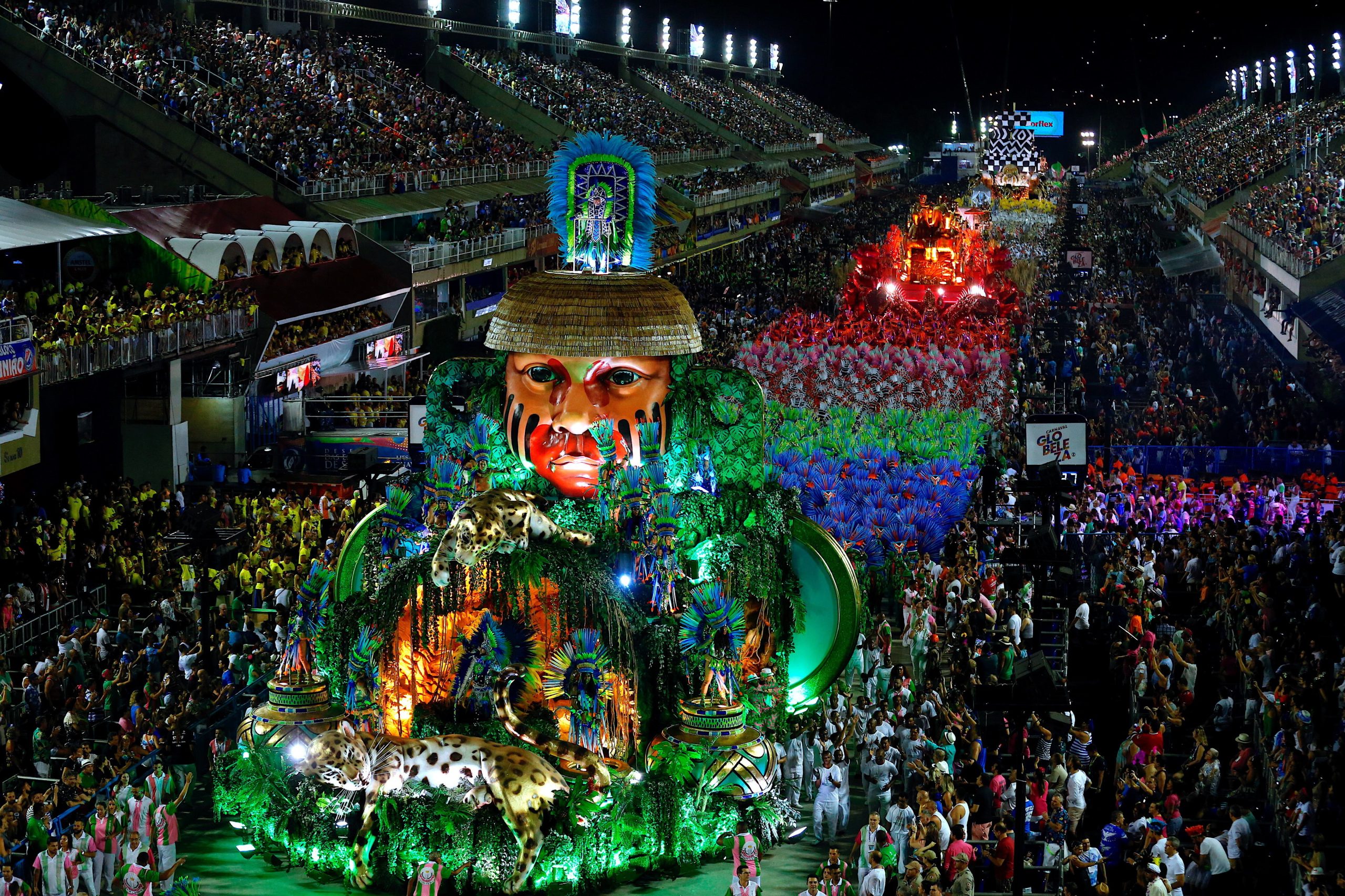 Confrontos no Carnaval no Rio de Janeiro levam a intervenção policial