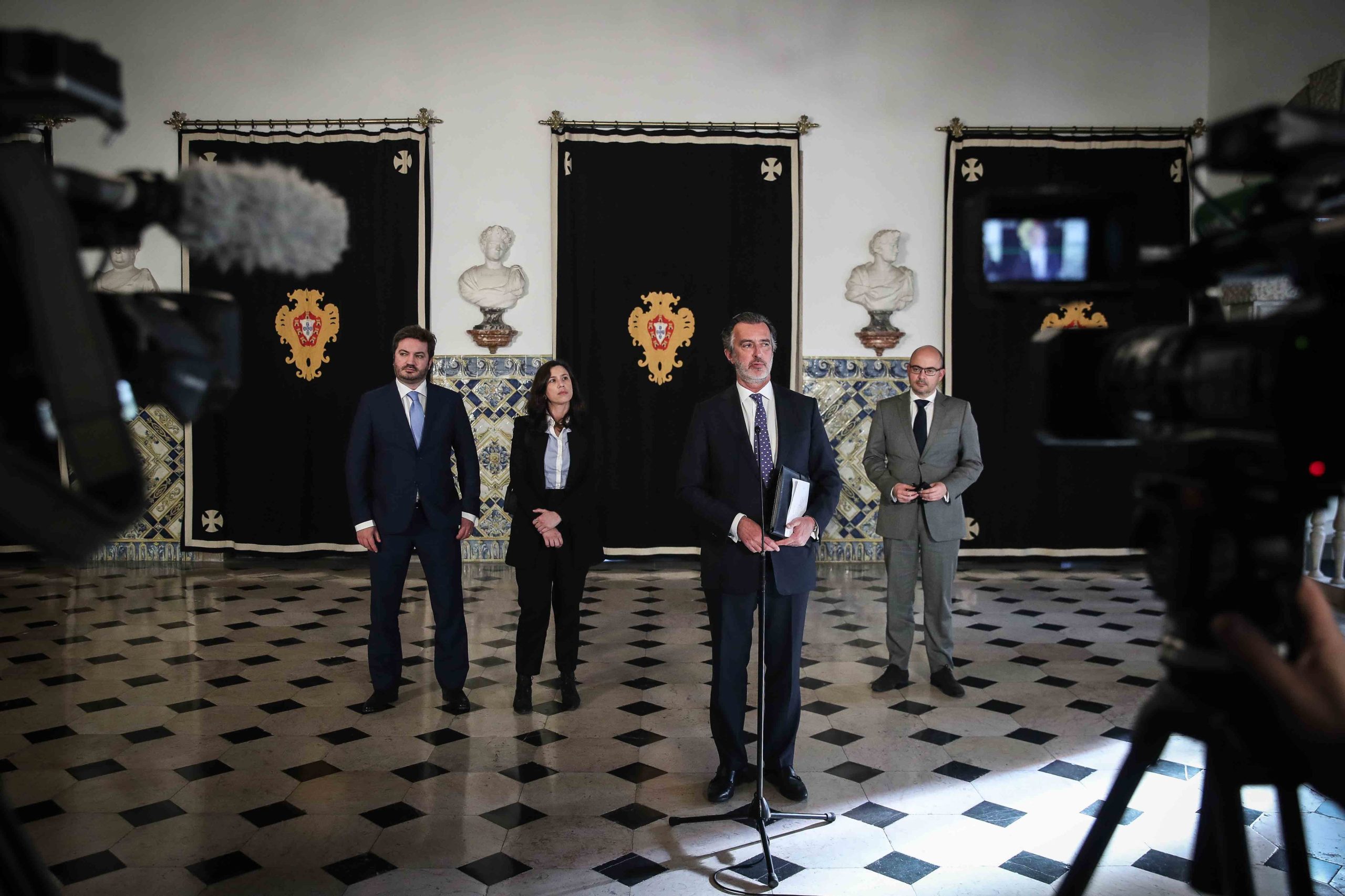 IL quer regresso dos debates quinzenais, nova lei de bases de saúde e rever lei eleitoral