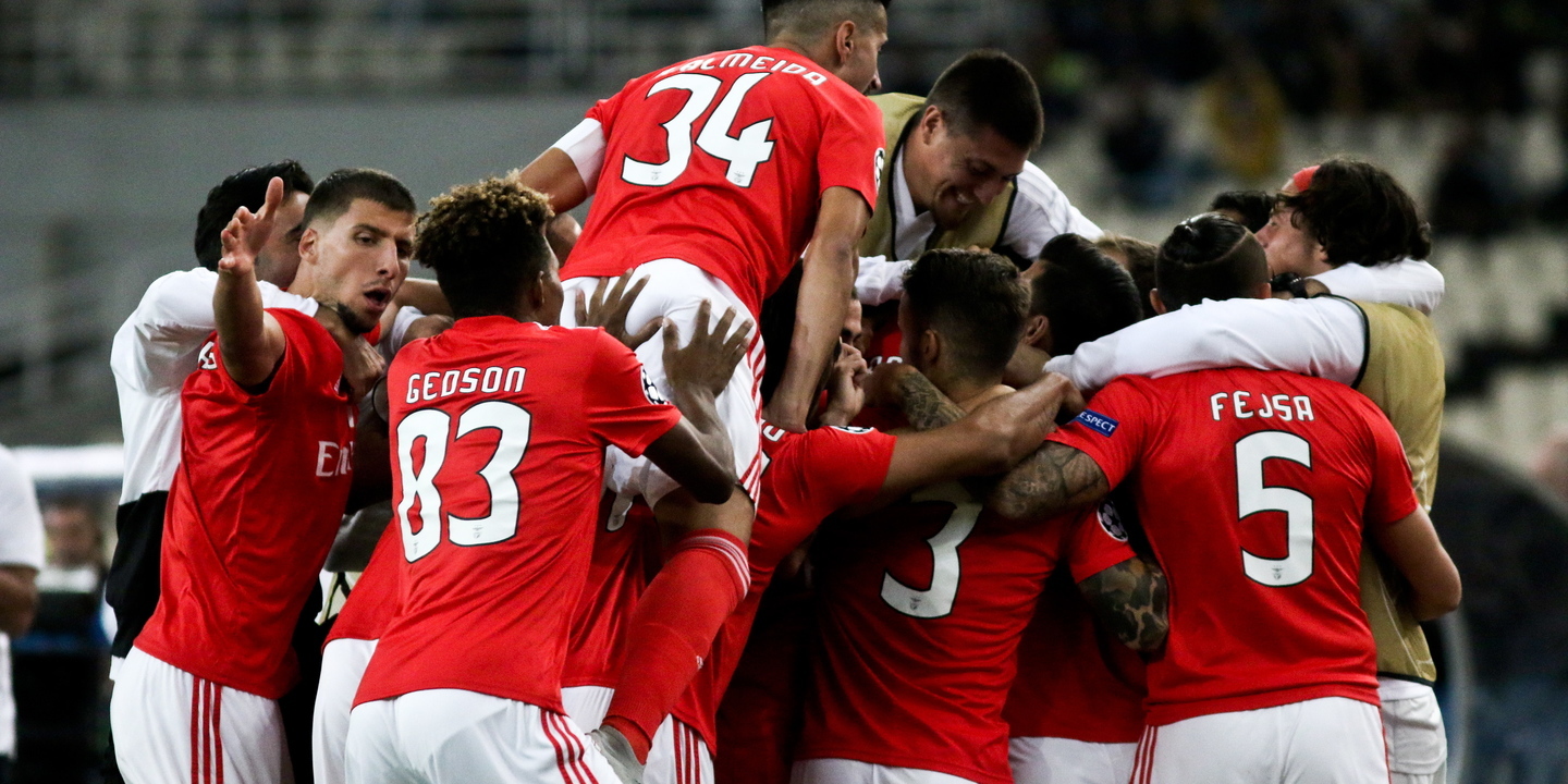 Liga dos Campeões: Benfica, reduzido a 10, vence em Atenas com golo de Alfa Semedo