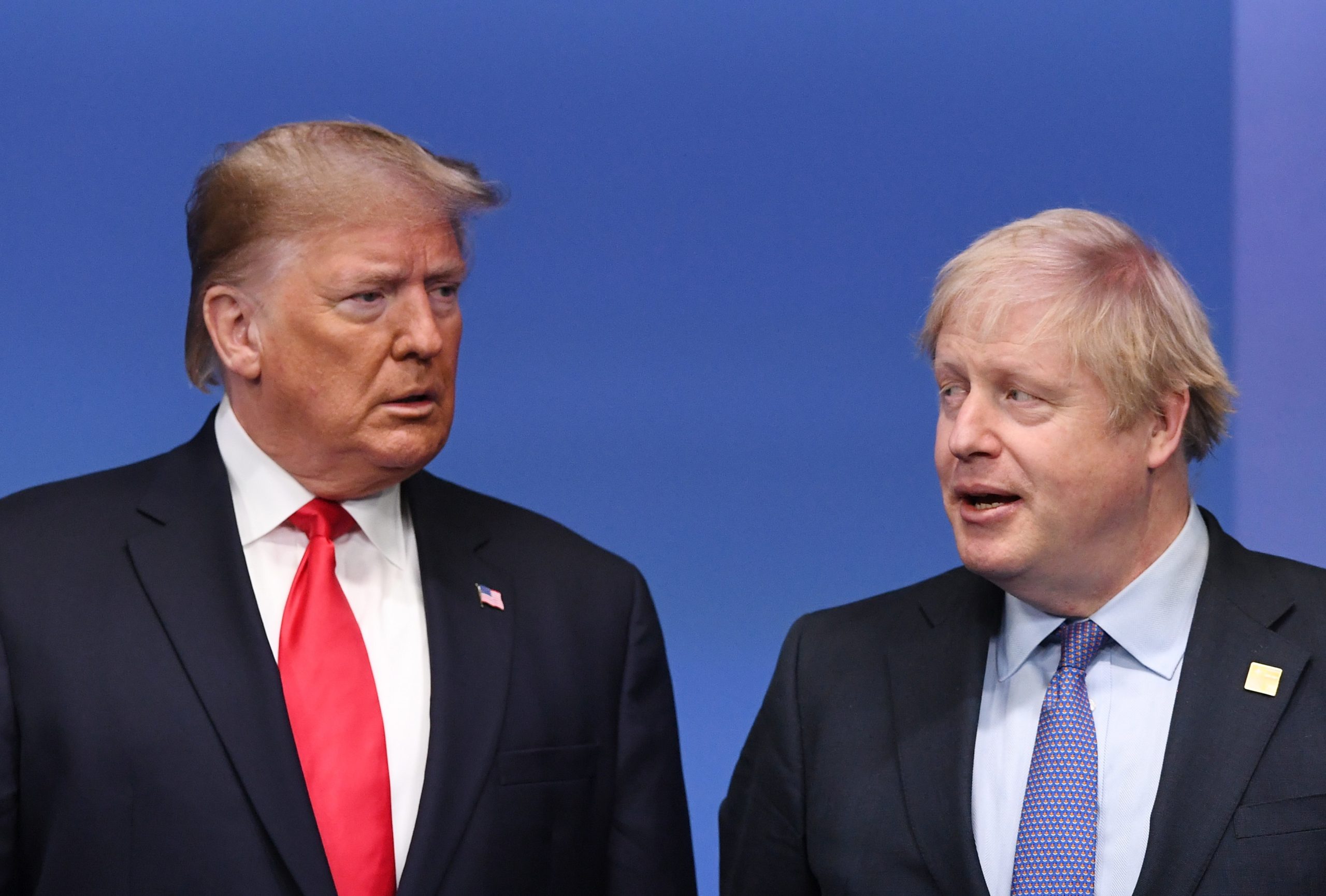 Boris Johnson diz que mundo precisa de Trump novamente na Casa Branca