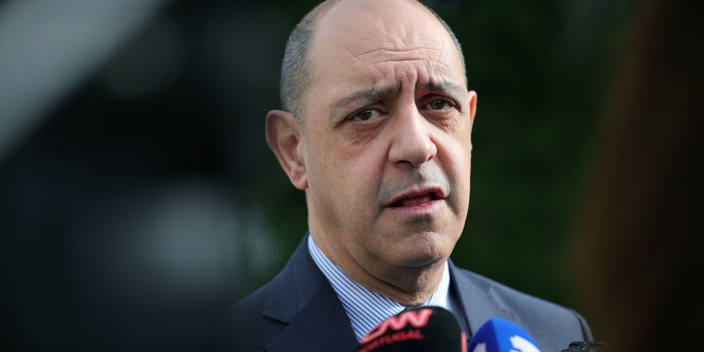 Ministro diz que se forem contratados 250 jovens médicos de família será “um ano de sucesso”