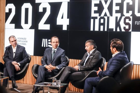 Deixem falar os jogadores: a política de comunicação da FPF