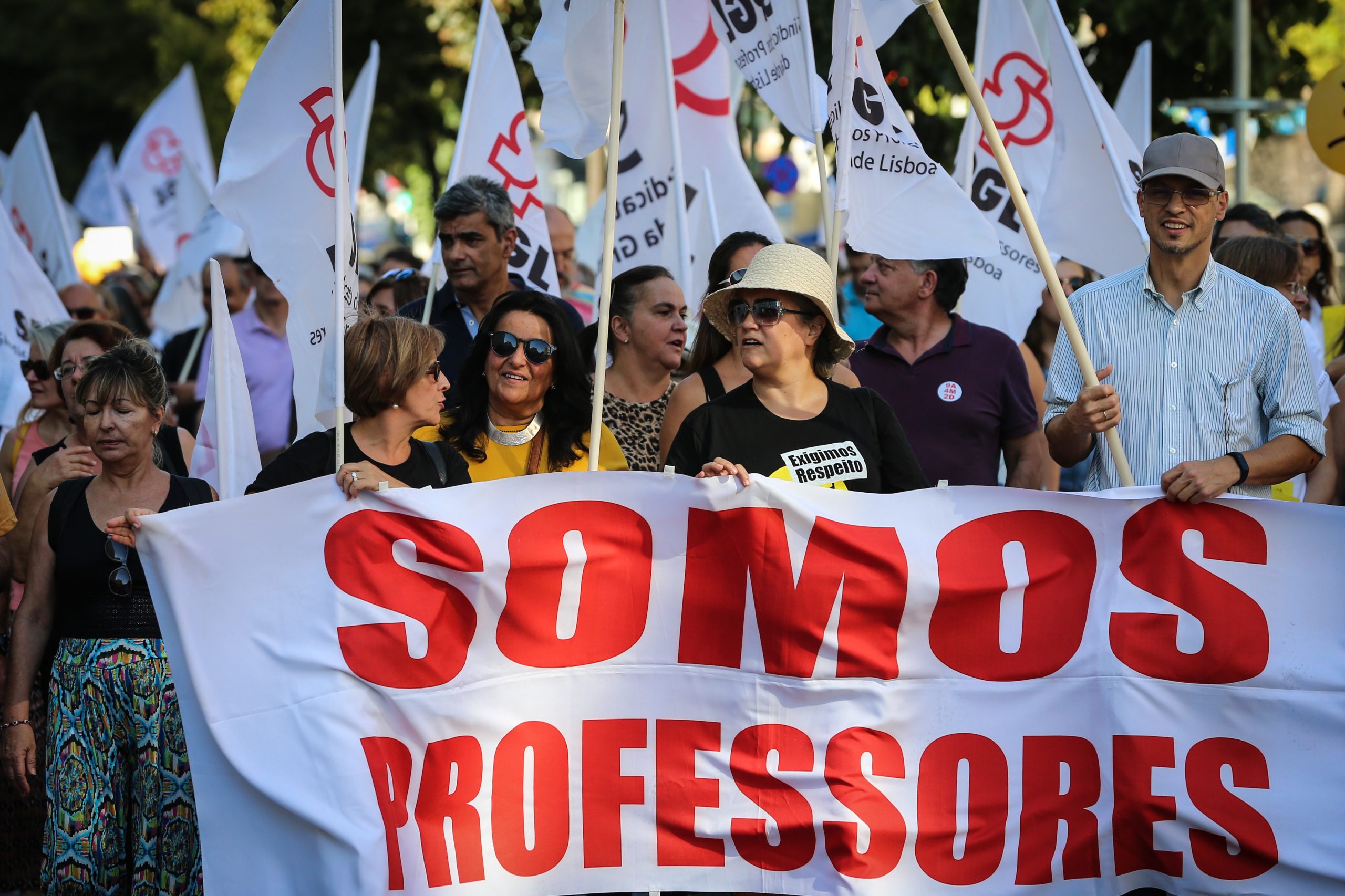 FNE alerta para “instabilidade das escolas” que agora recebem 1/5 dos docentes