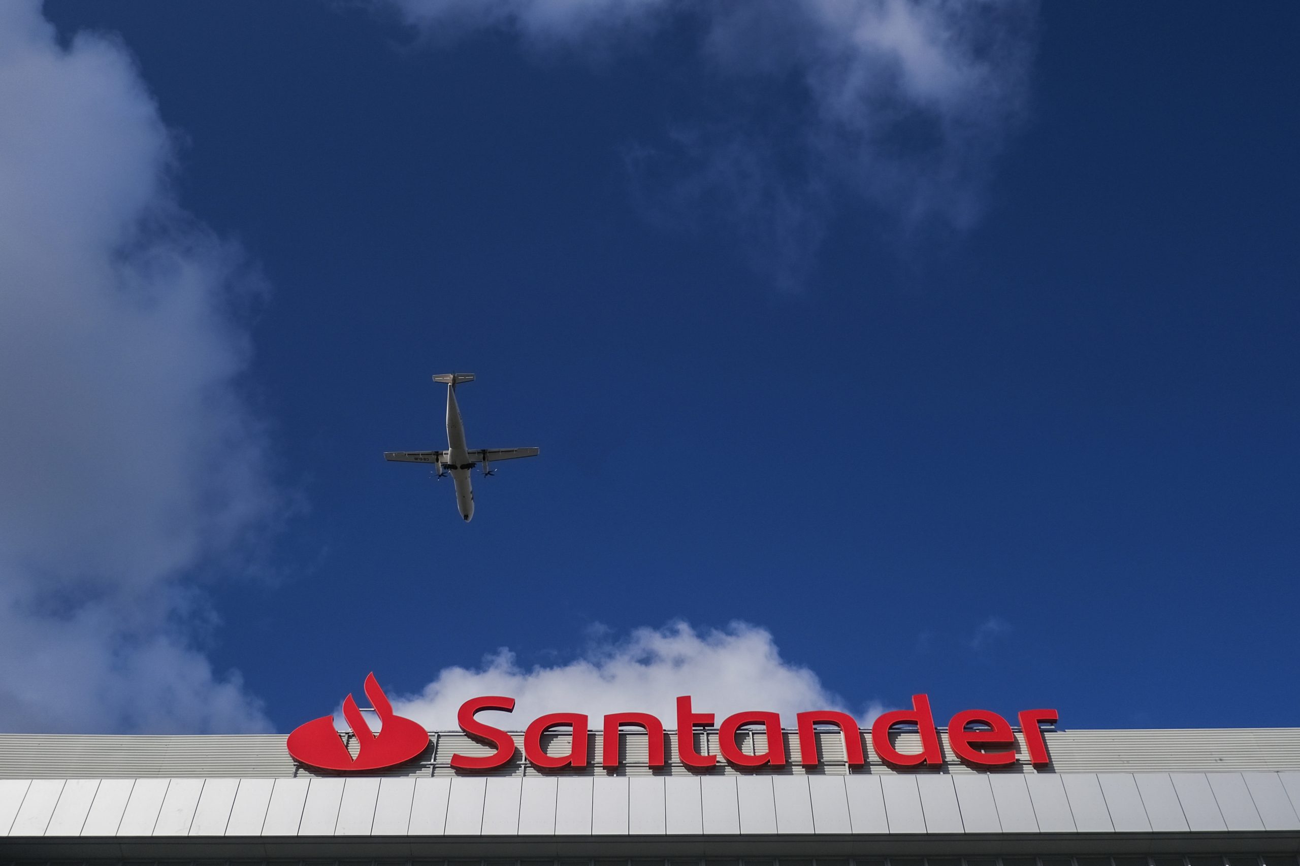 Santander Totta diz que não pode “garantir que não compra o Novo Banco”
