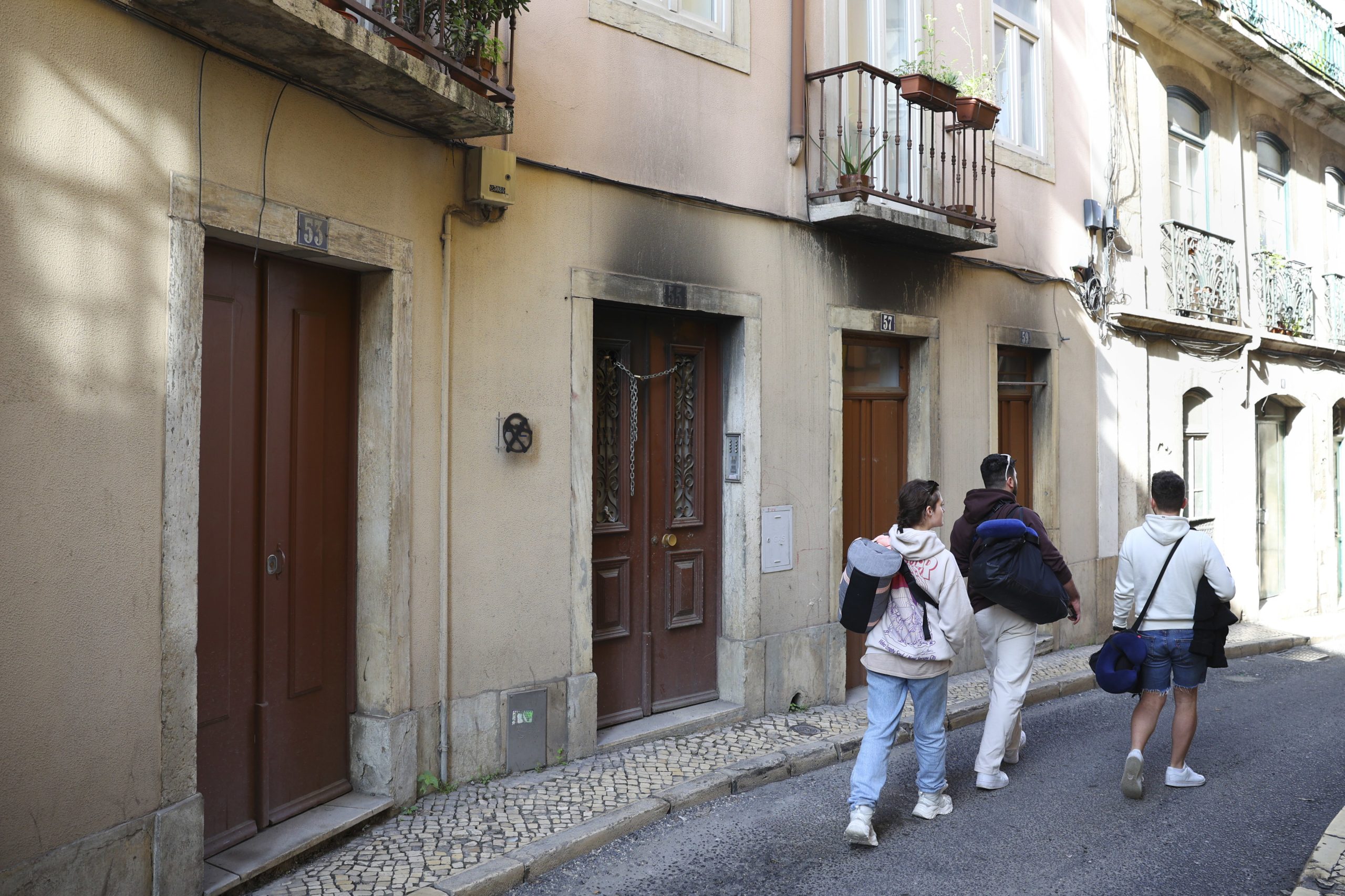 Mercado paralelo deixa estudantes sem apoio ao alojamento