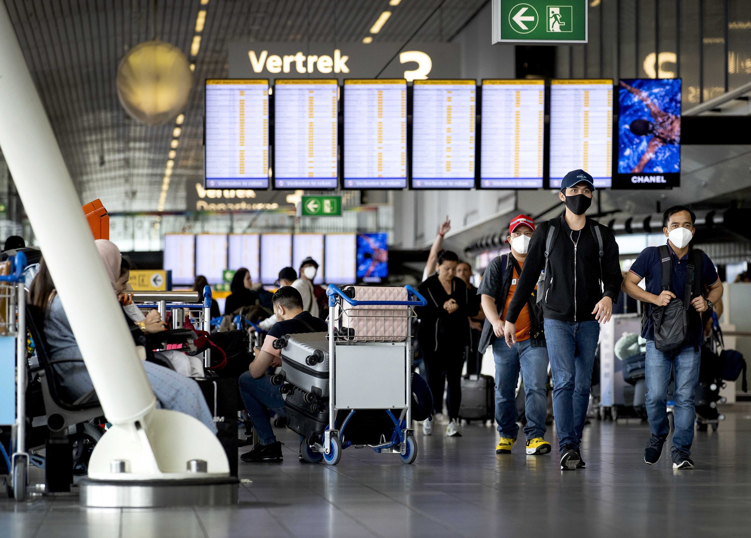 Fim dos voos noturnos e dos jatos privados. Aeroporto de Amesterdão quer céus mais limpos e silenciosos
