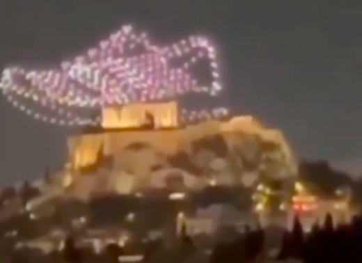 Polémica em Atenas. Acrópole “chutada” por ténis da Adidas em anúncio publicitário