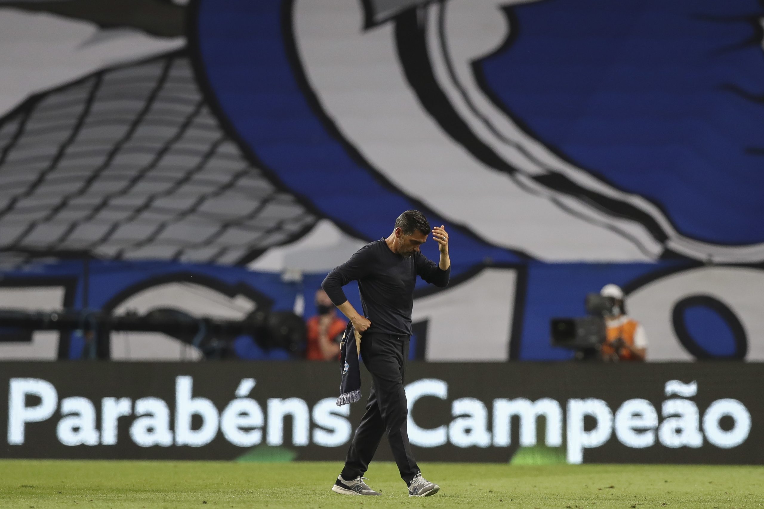 Pinto da Costa enaltece Conceição e jogadores como os “grandes artífices” do título