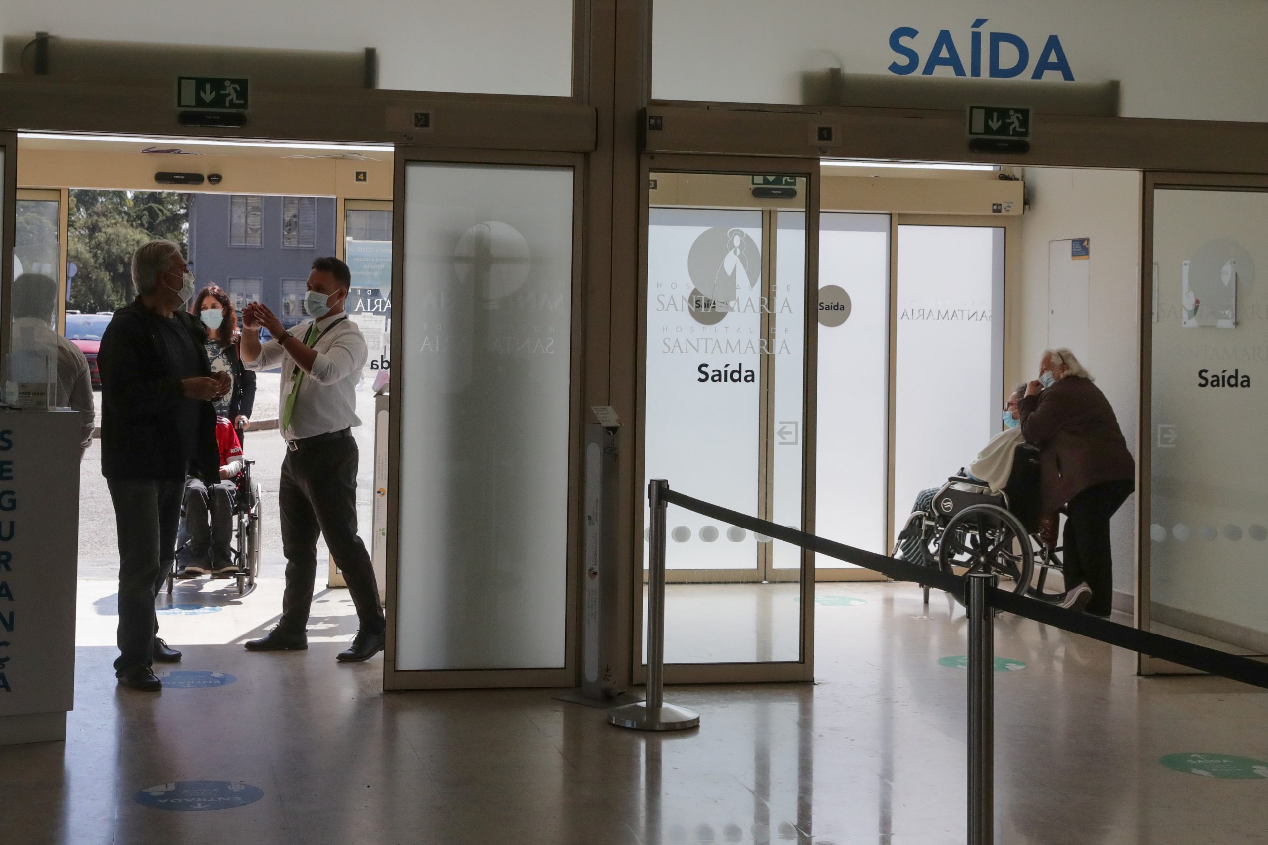 PCP acusa Governo de abrir caminho aos privados com fecho de bloco de partos do Santa Maria