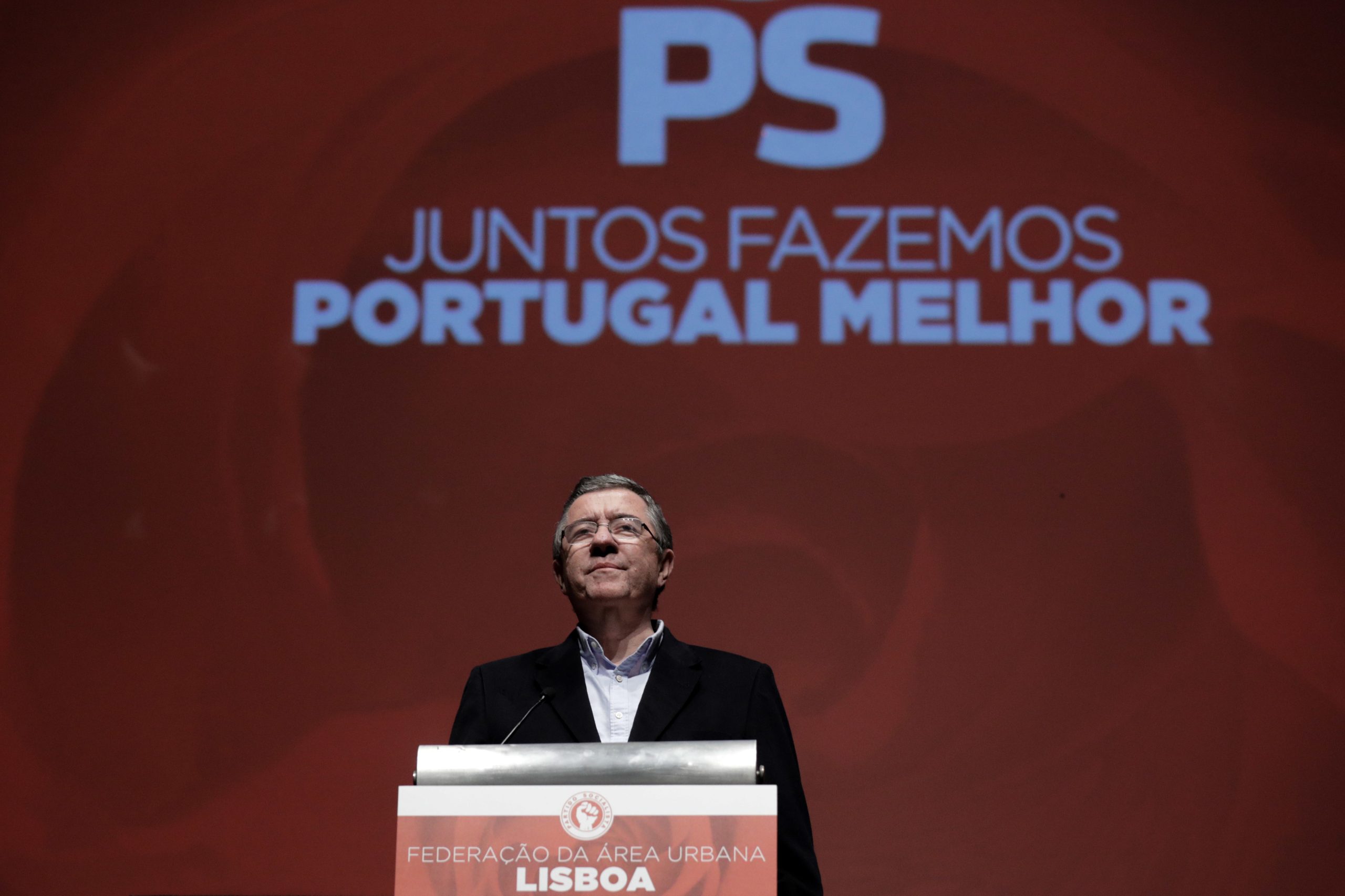 Jorge Coelho: Bandeira do PS a meia haste na sede nacional e nas federações do partido
