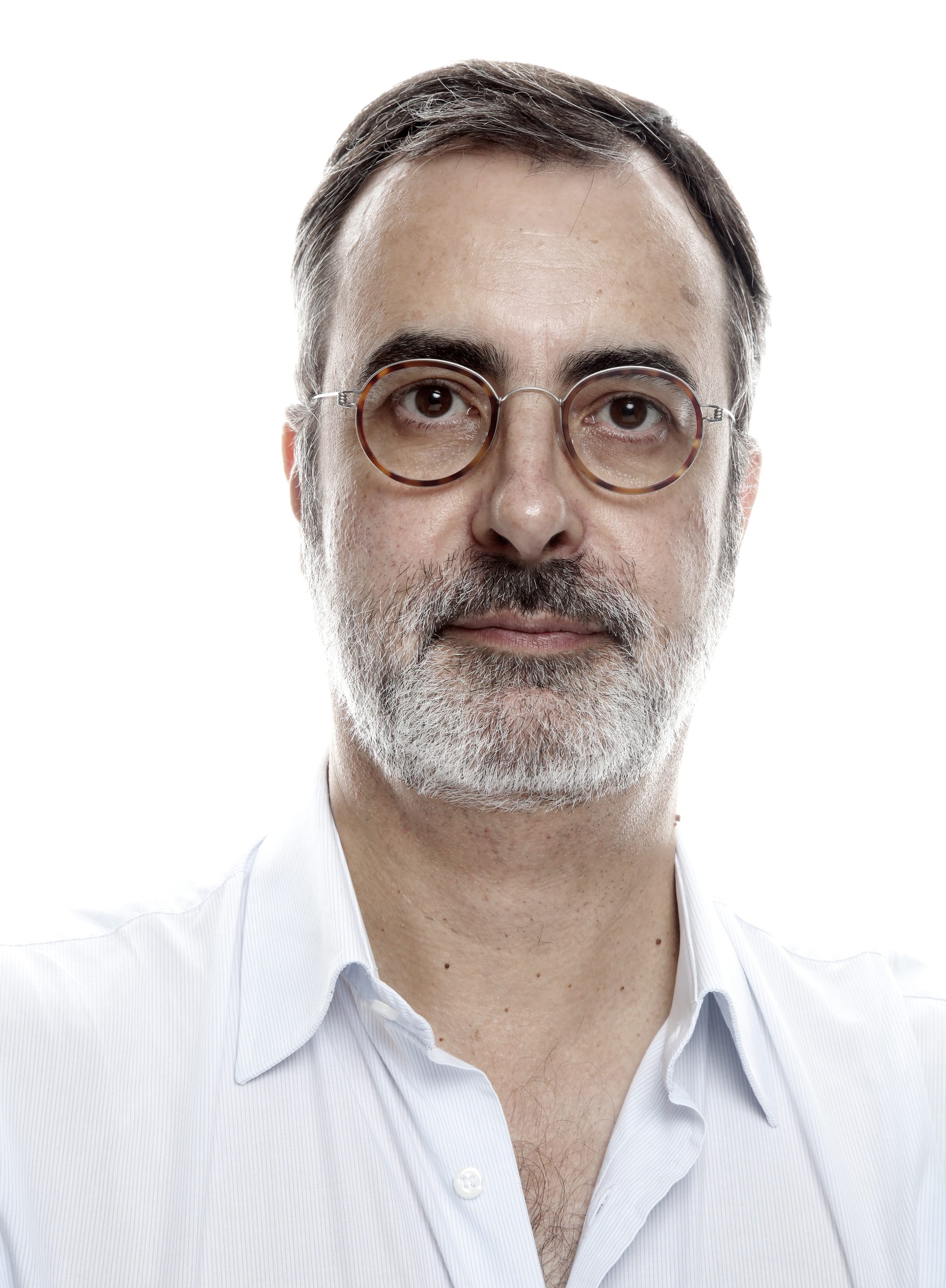 Frederico Lourenço olha para Camões através de “Pode Um Desejo Imenso”. Inscreva-se no É Desta Que Leio Isto de maio