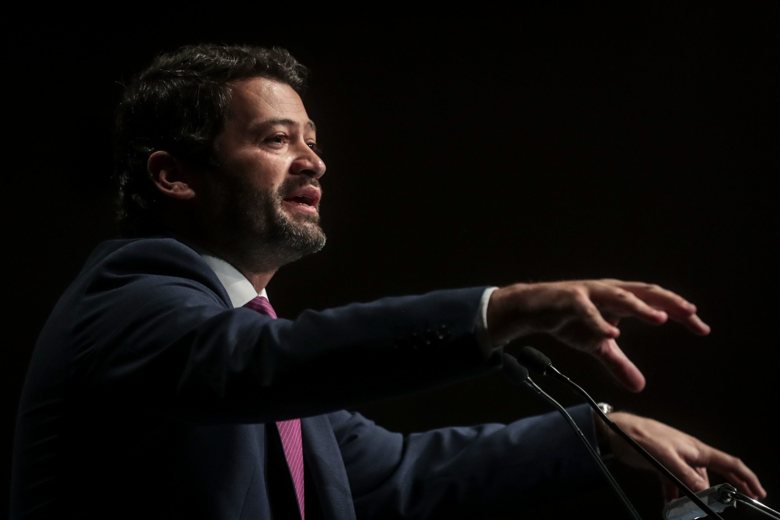 Ventura critica Rui Rio e diz: “à esquerda mais hipócrita da Europa não se dá bombons, dá-se pancada política”