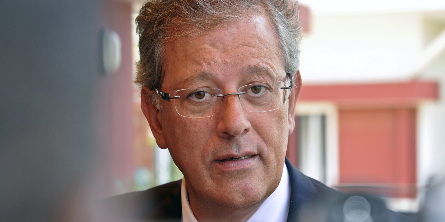 Câmara de Viseu atribui medalha de ouro a António Almeida Henriques