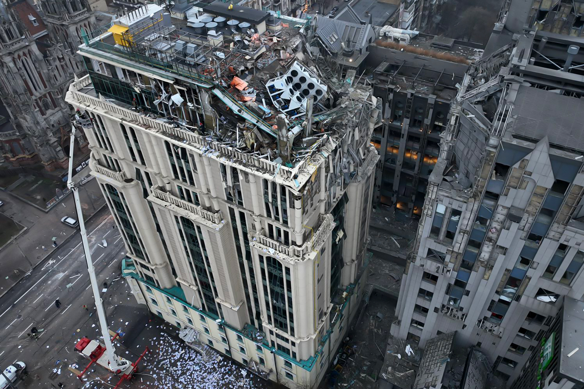 14 mortos num dos ataques mais agressivos da Rússia sobre Kiev. “Foi a noite mais infernal de que me recordo”
