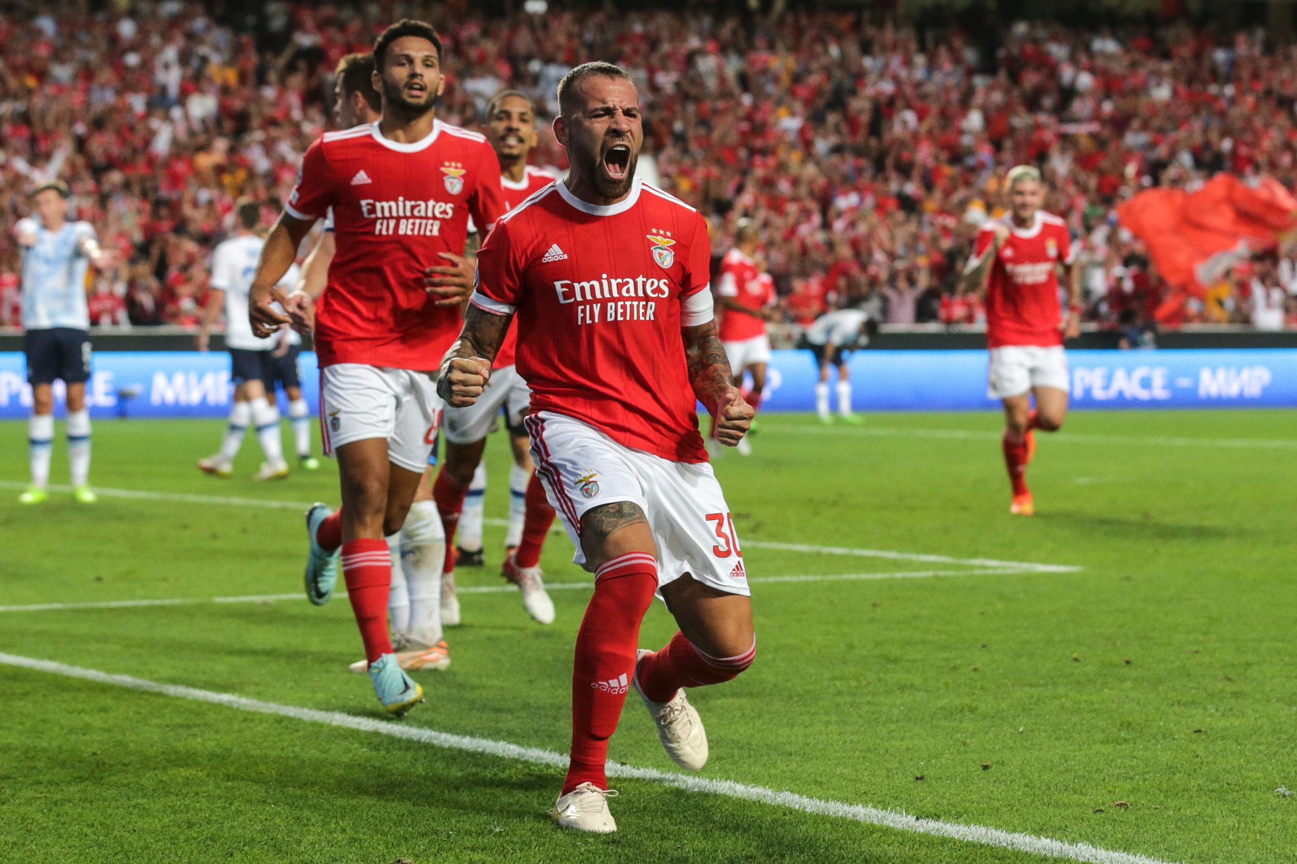 Benfica confirma presença na fase de grupos da Liga dos Campeões com nova vitória