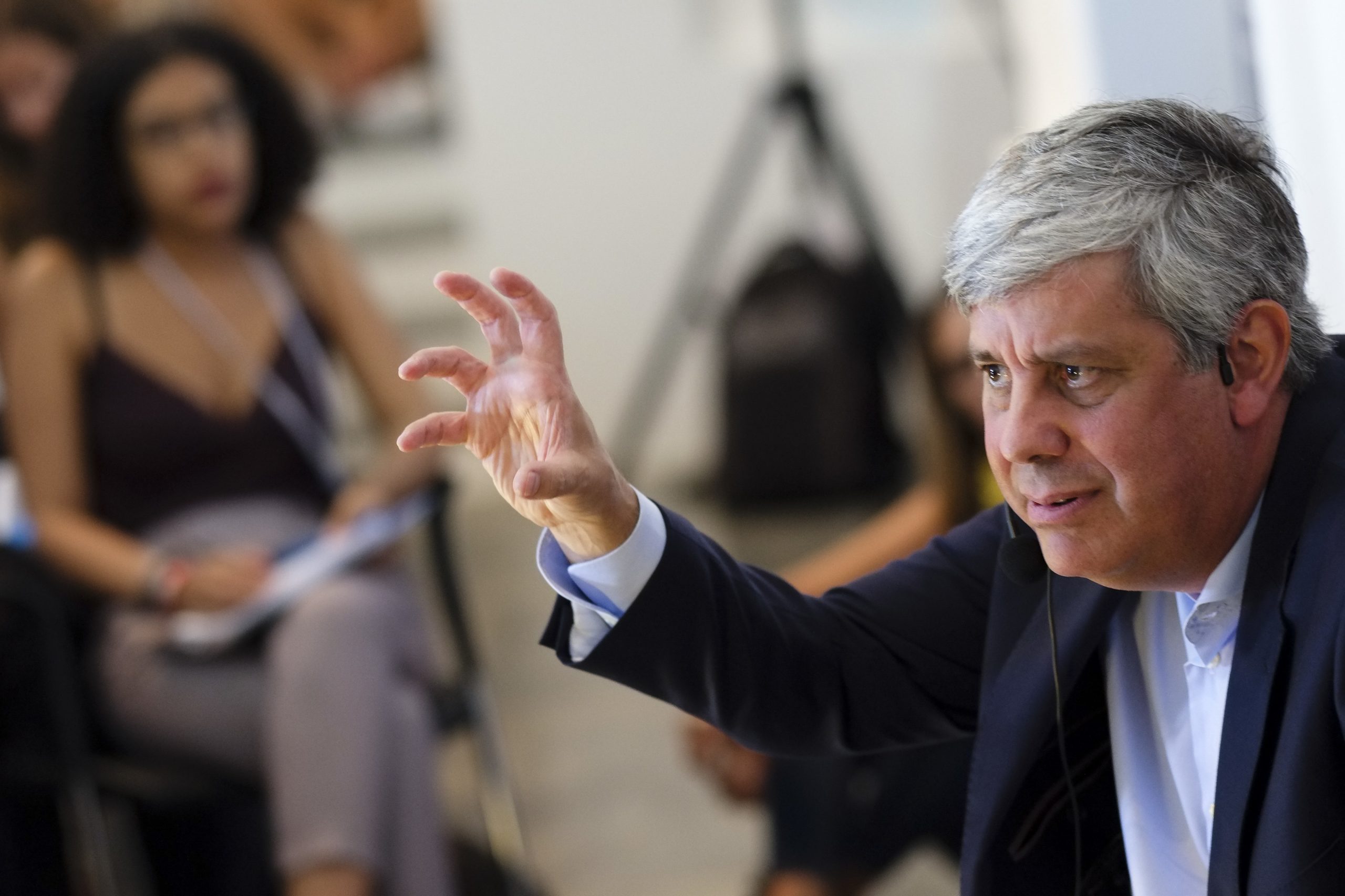 OE2019: Dados económicos de 2017 e 2018 traduzem “pequena revolução”, diz Centeno