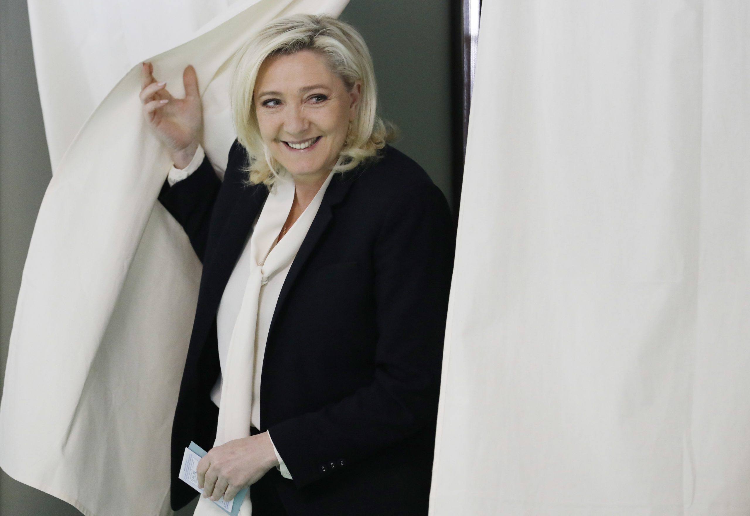 Eleições em França: Militantes da União Nacional acreditam na vitória porque Macron “mostrou as suas cores”