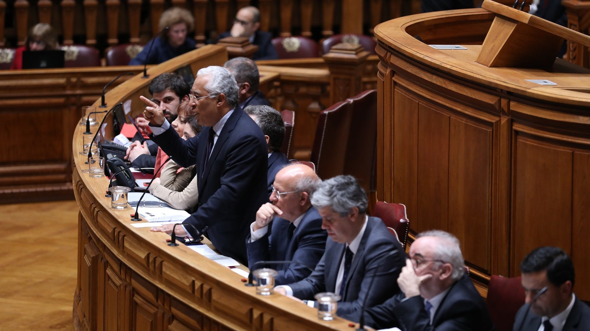 Governo promete continuar discussão sobre pensões antecipadas em 2019