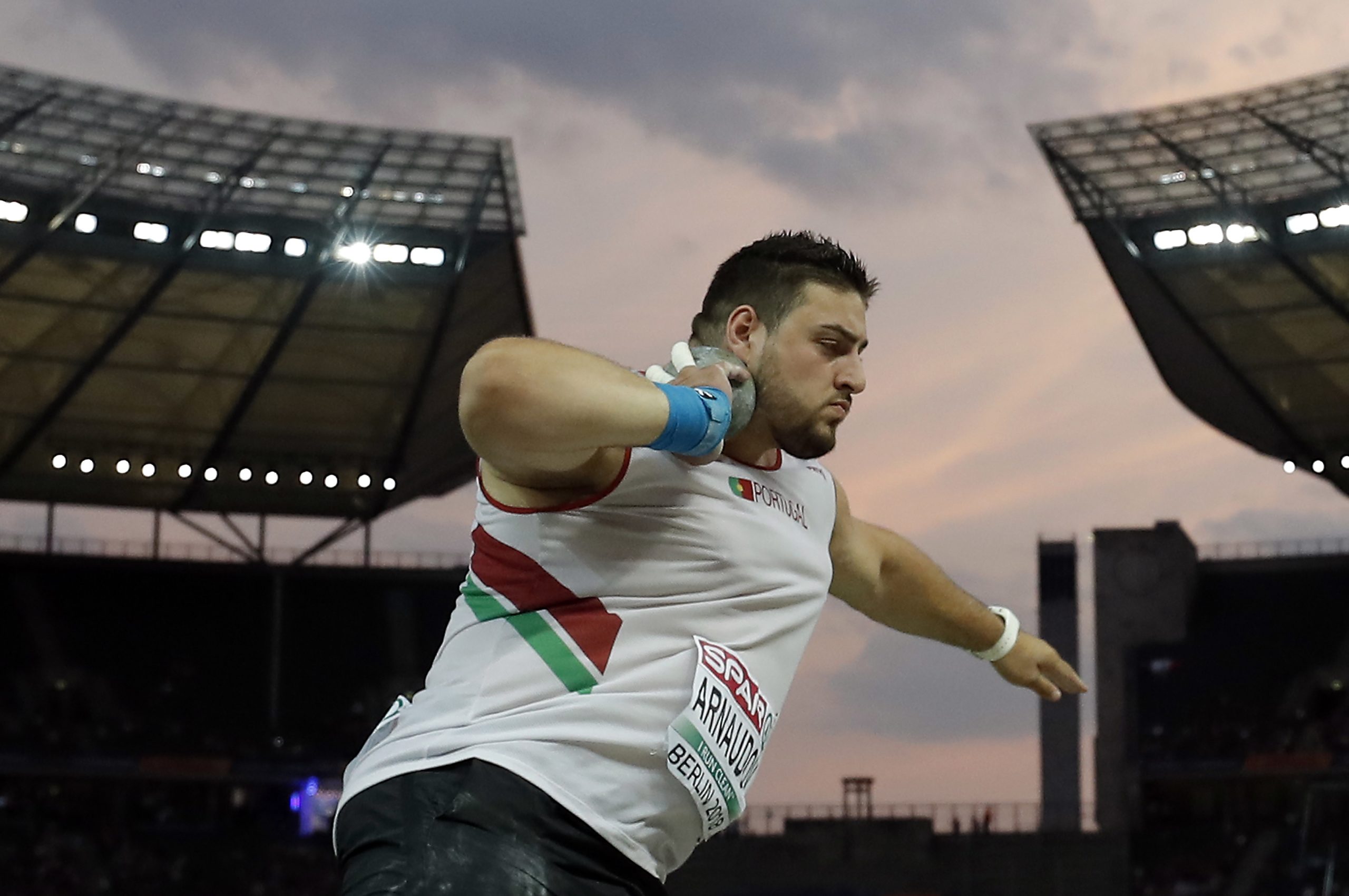 Portugal com mais duas medalhas de prata nos Ibero-americanos de atletismo