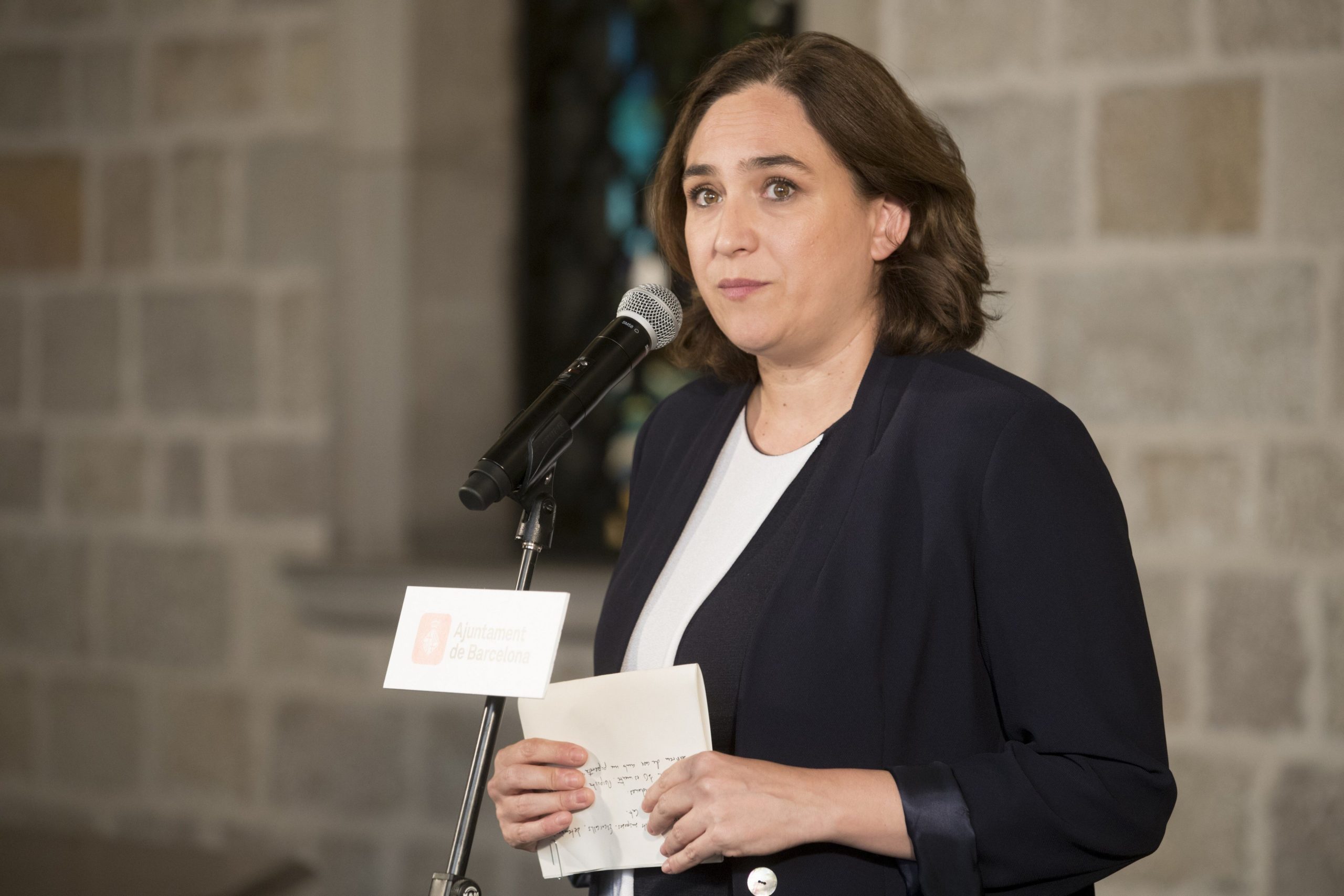 Presidente da câmara de Barcelona defende solução dialogada em relação à Catalunha
