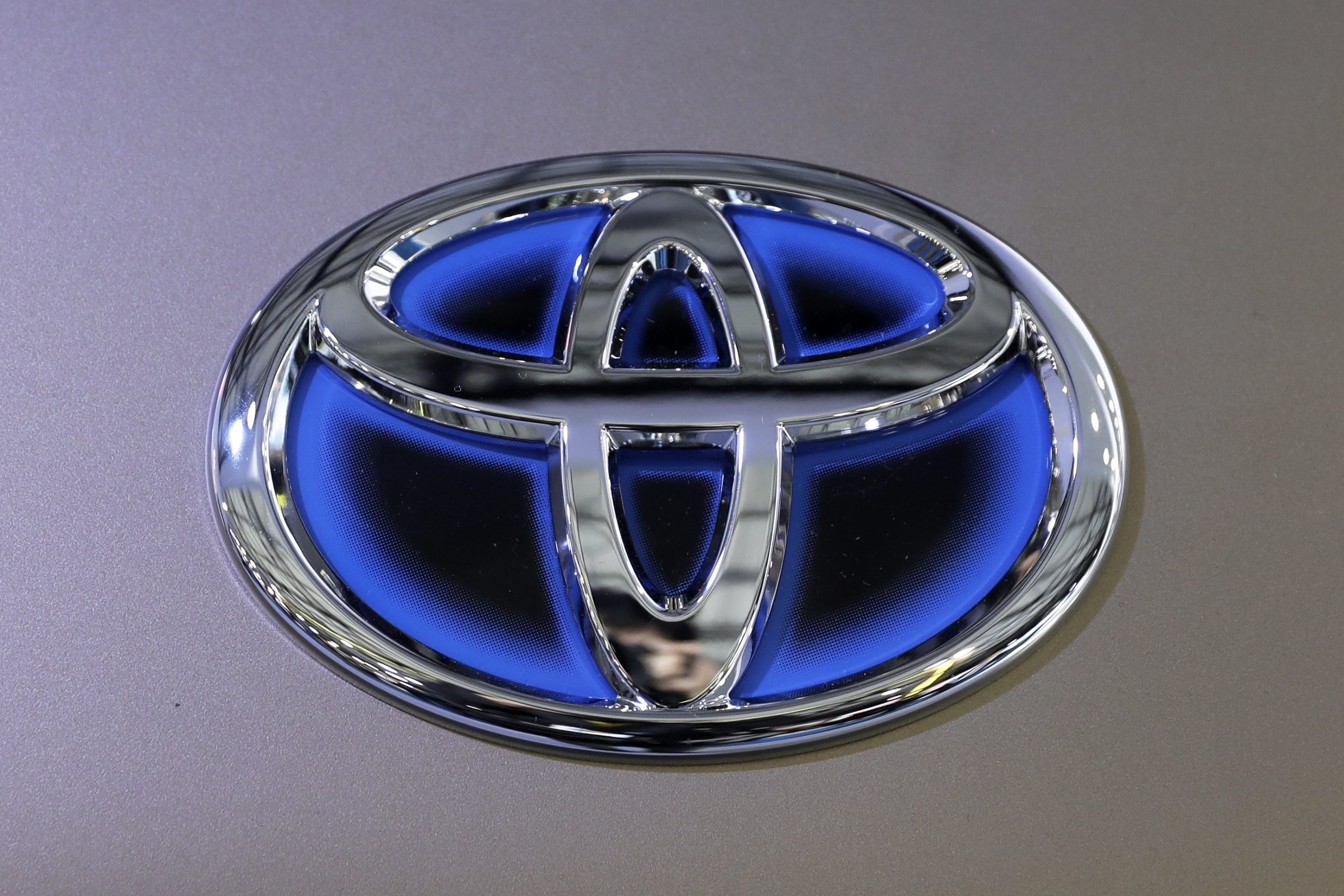 Vendas globais do grupo Toyota caíram 22,6% em março