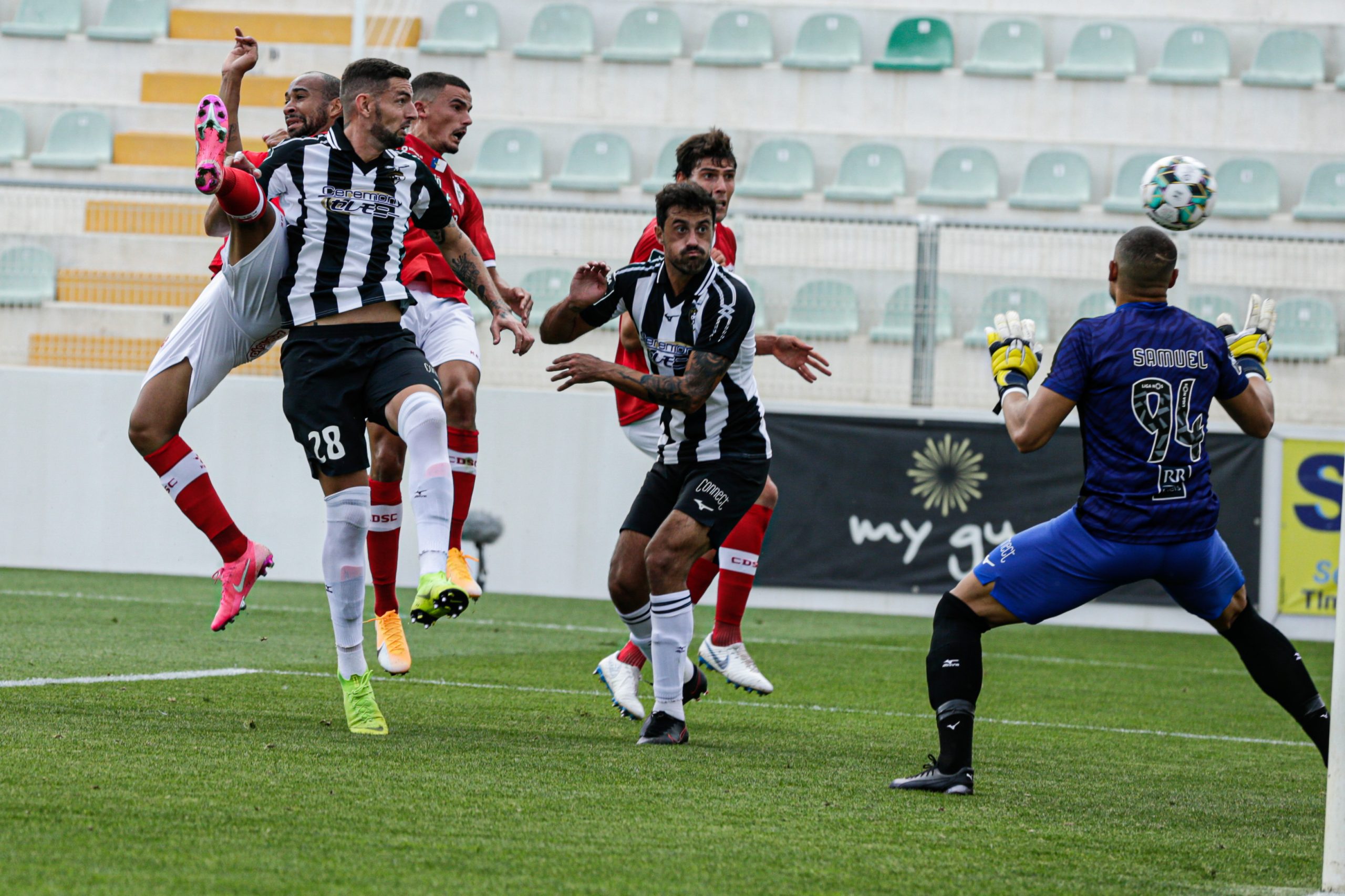 Santa Clara volta às vitórias frente ao Portimonense e sobe a quarto na I Liga