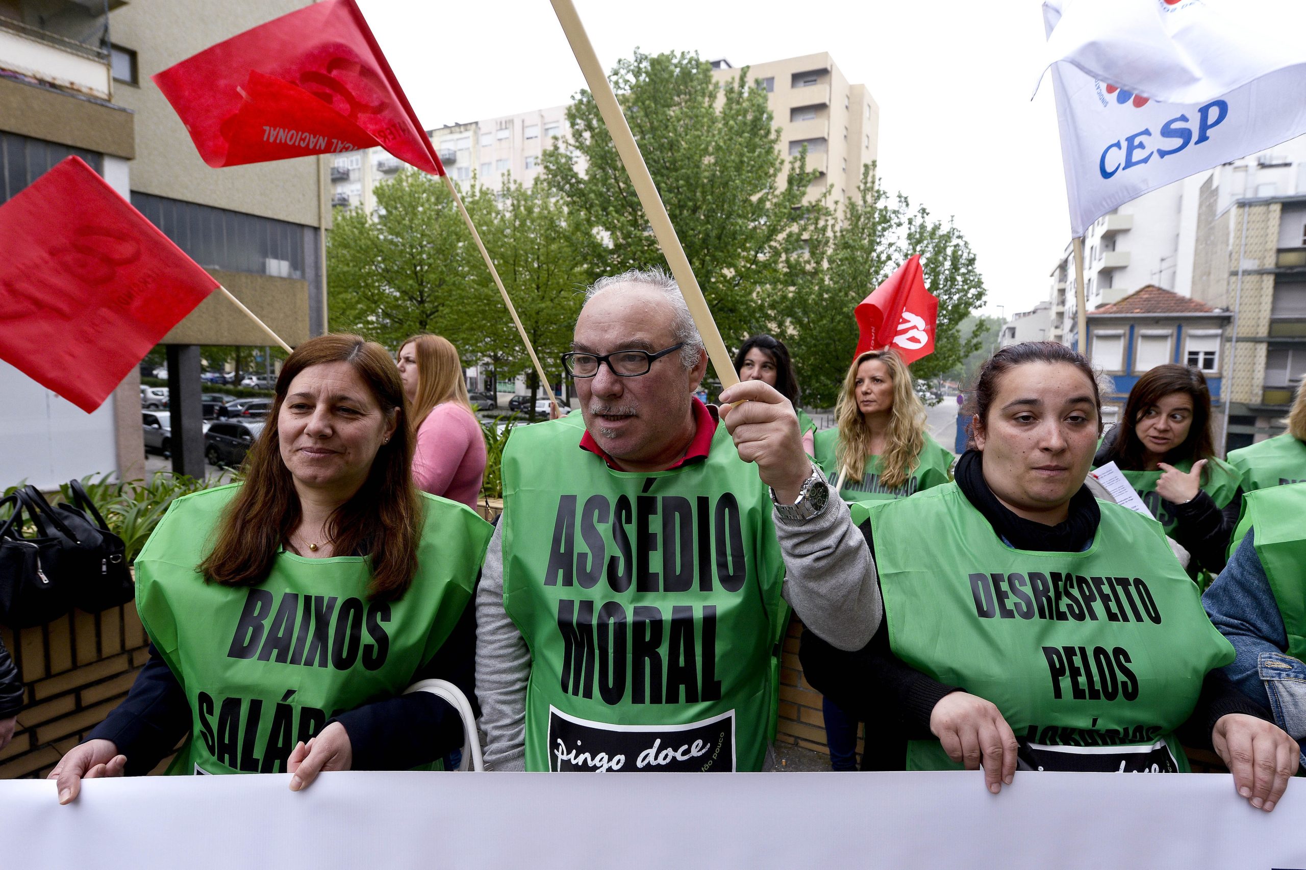 Trabalhadores do Pingo Doce exigem aumento de 40 euros e 25 dias de férias