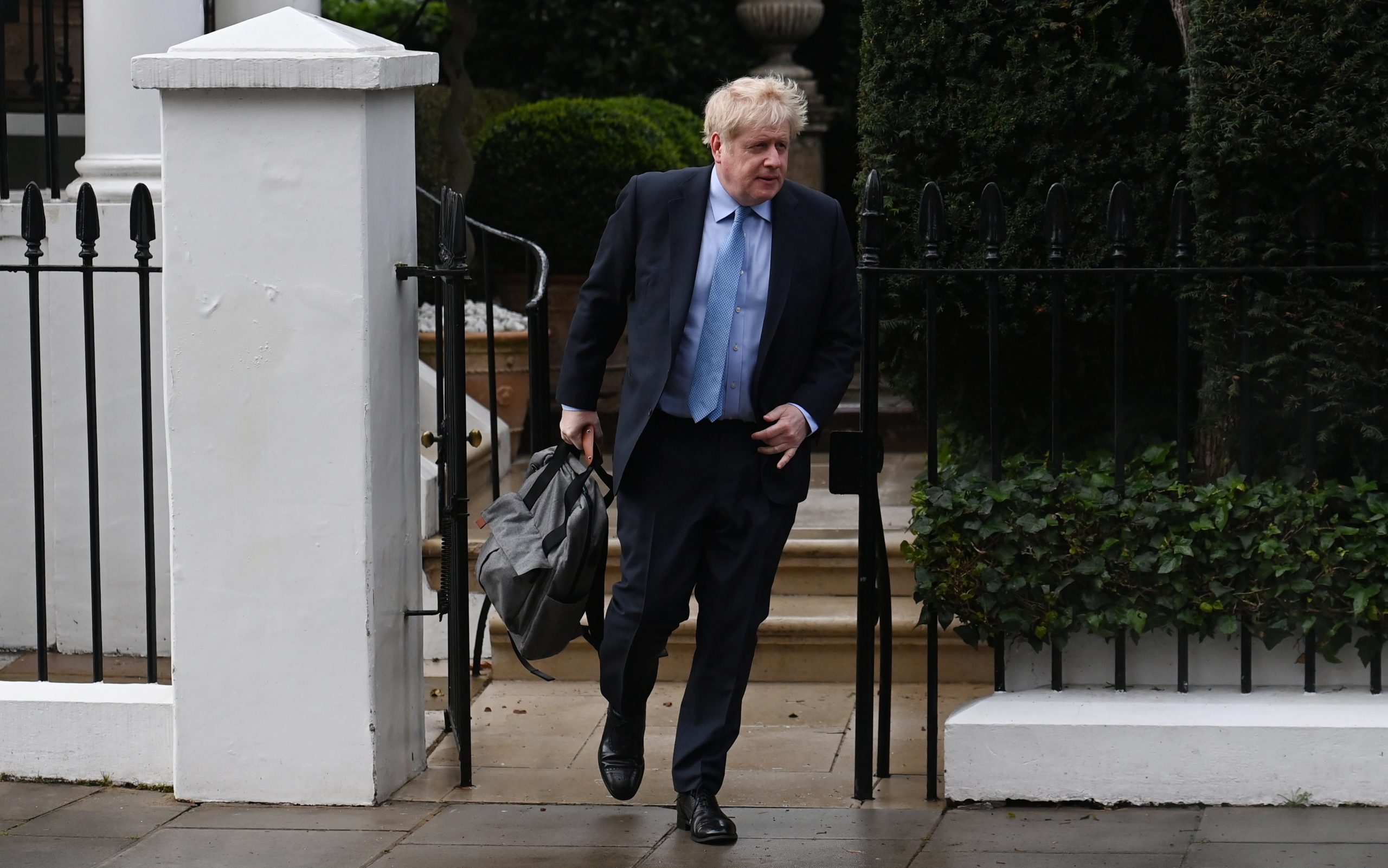 Boris Johnson reafirma sob juramento que não mentiu sobre festas durante a pandemia