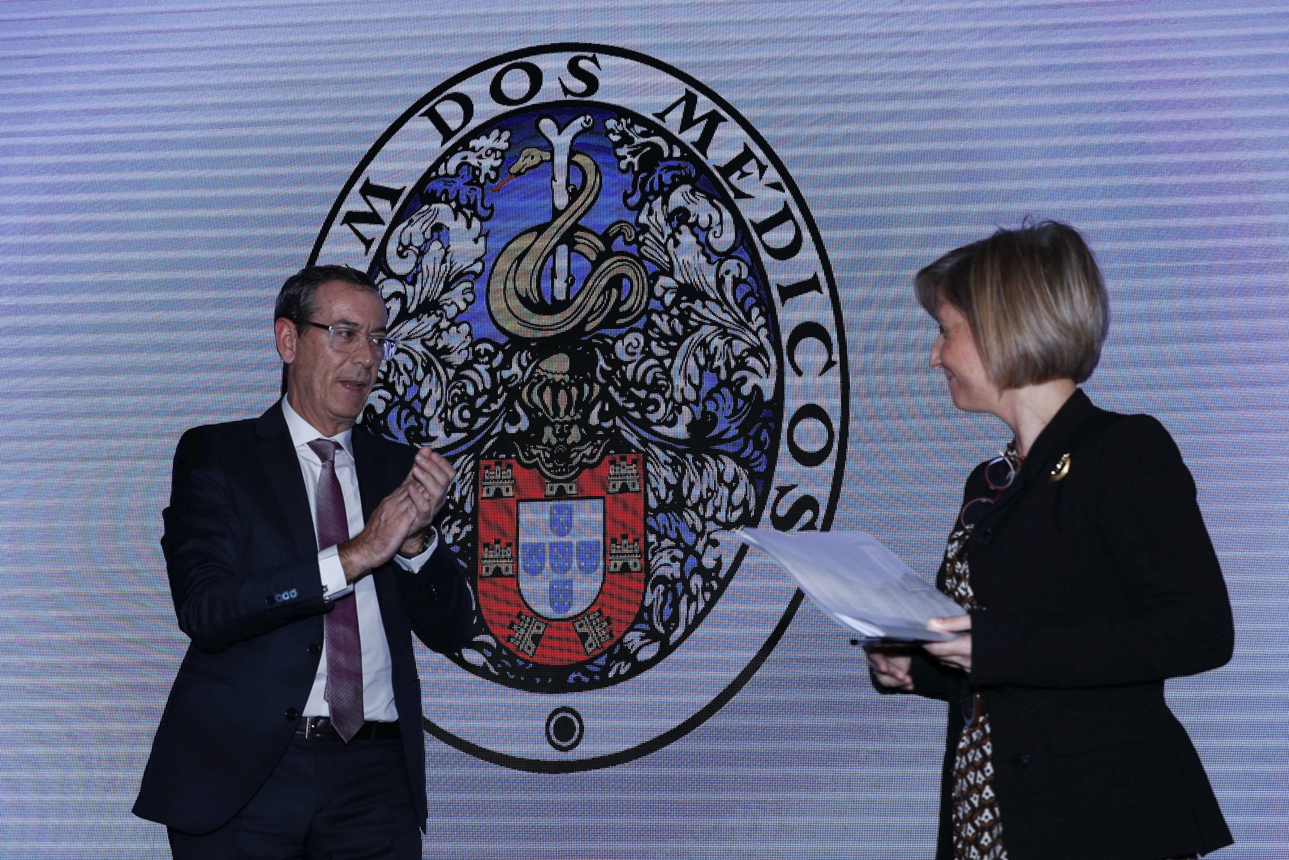 Bastonário defende atividade médica como profissão de risco e desgaste rápido
