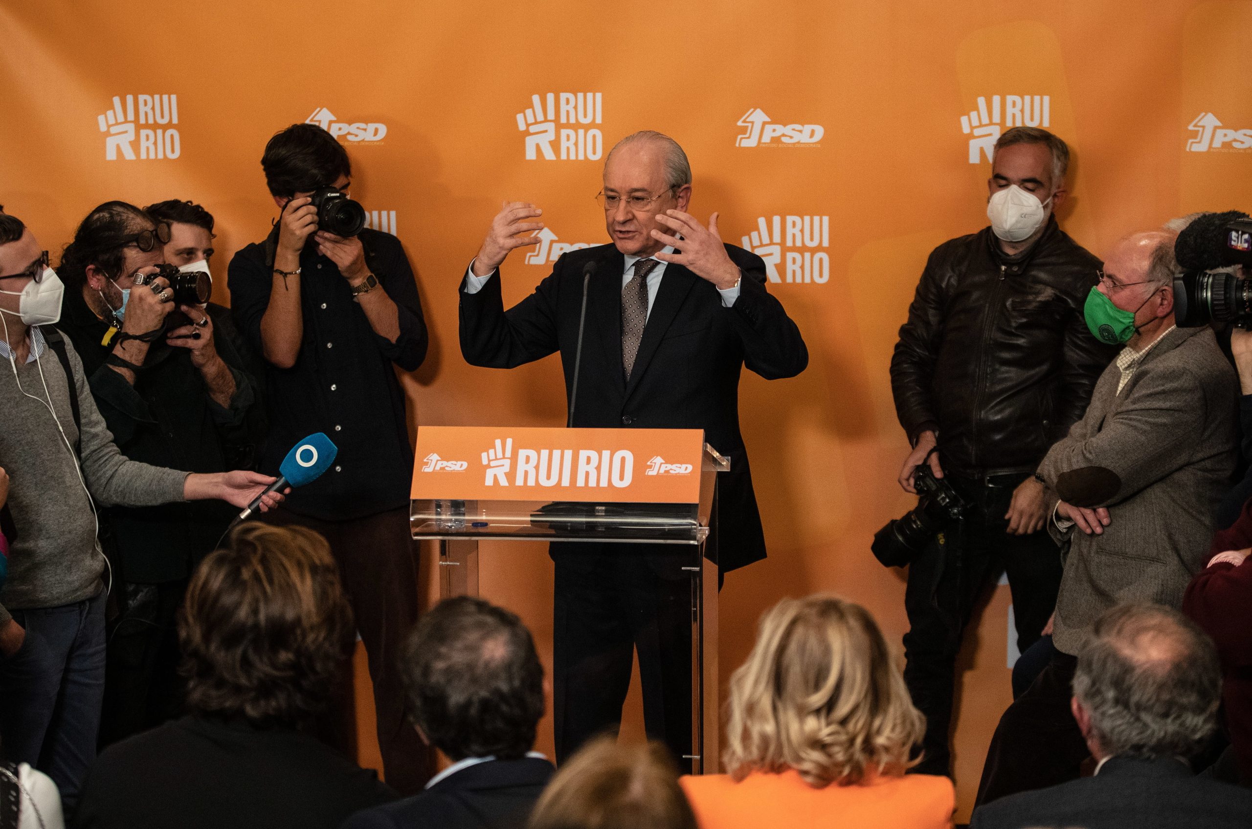 Número oficiais: Rui Rio foi reeleito presidente do partido com 52,43% dos votos