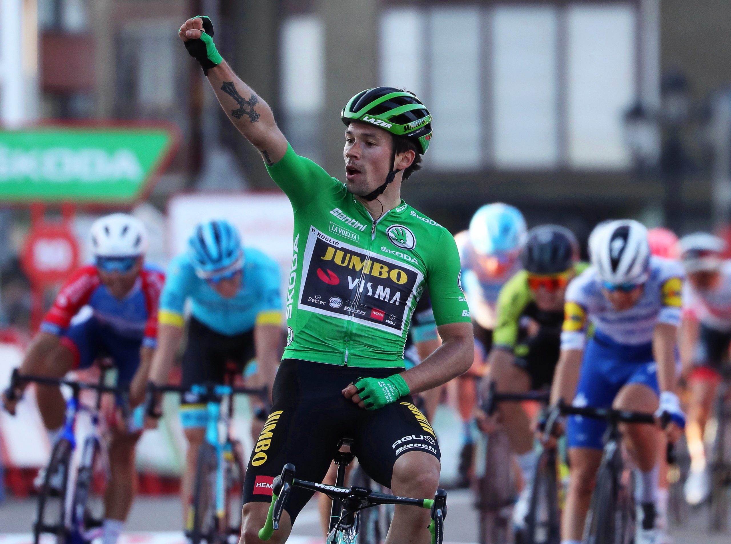 Volta a Espanha: Organização aplica ‘corte’ de três segundos e Primoz Roglic é novo líder
