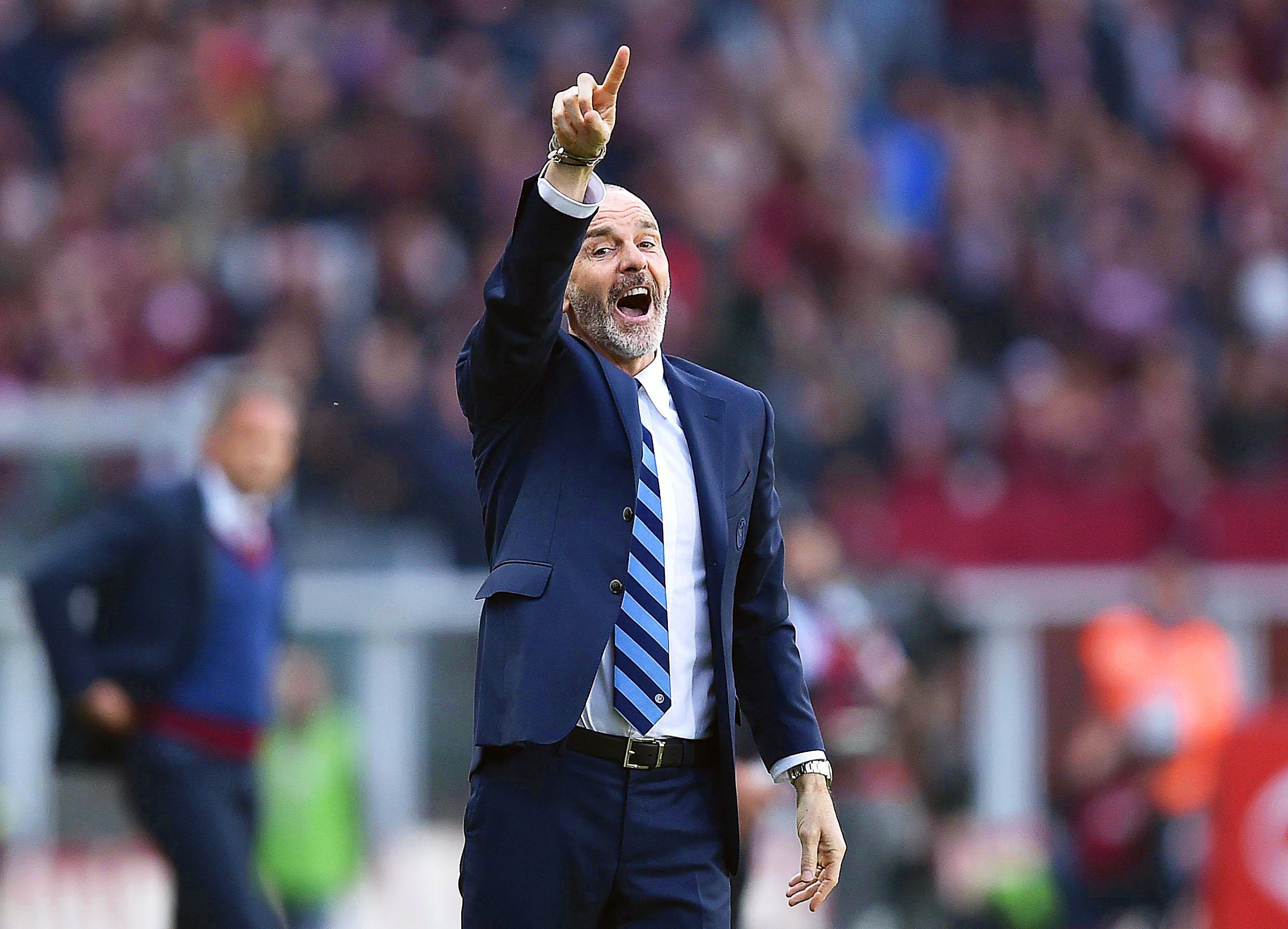 Stefano Pioli é o novo treinador da Fiorentina para as próximas duas temporadas