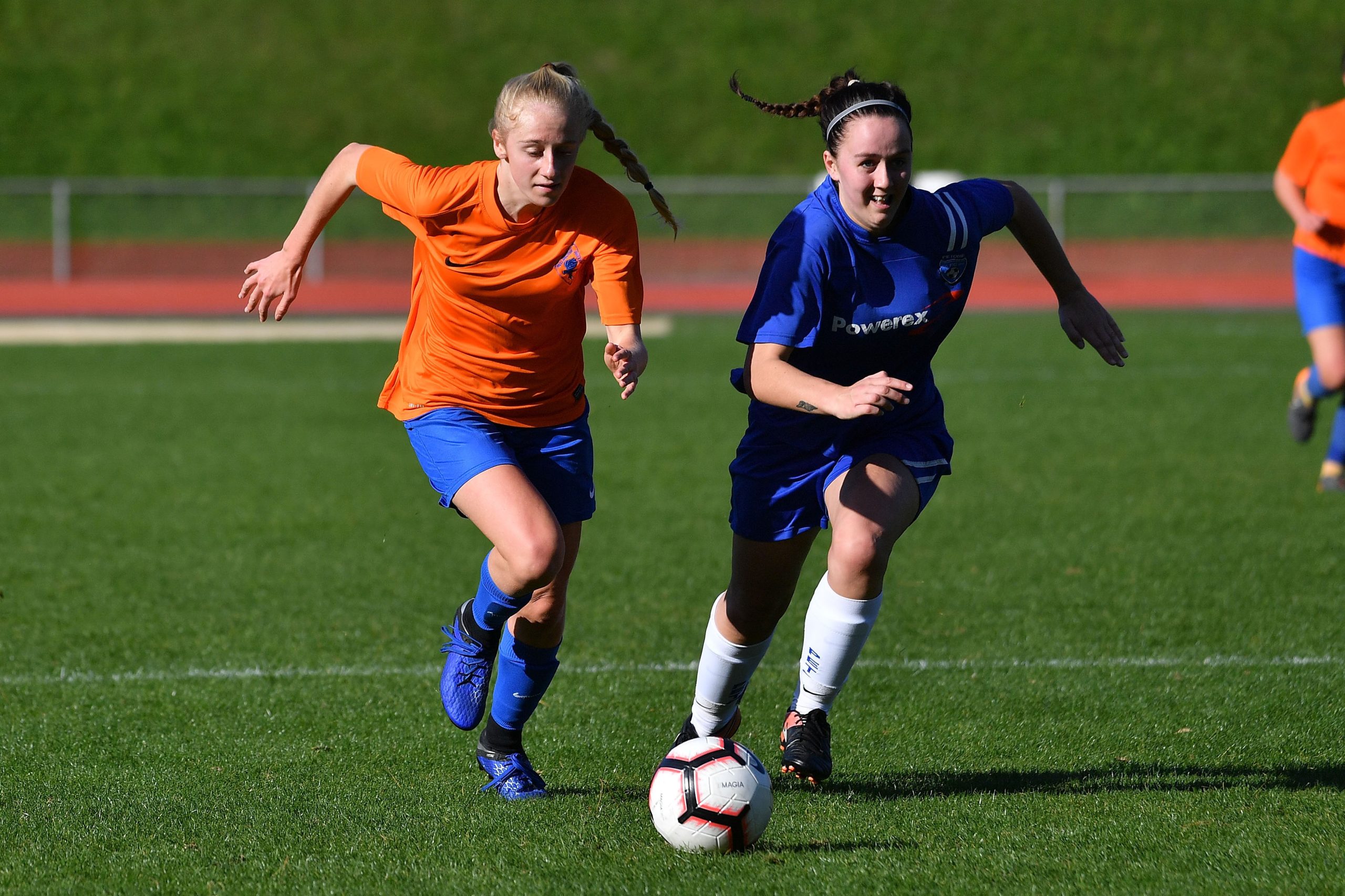 Jogadoras australianas de futebol receberão o mesmo salário base do que os homens