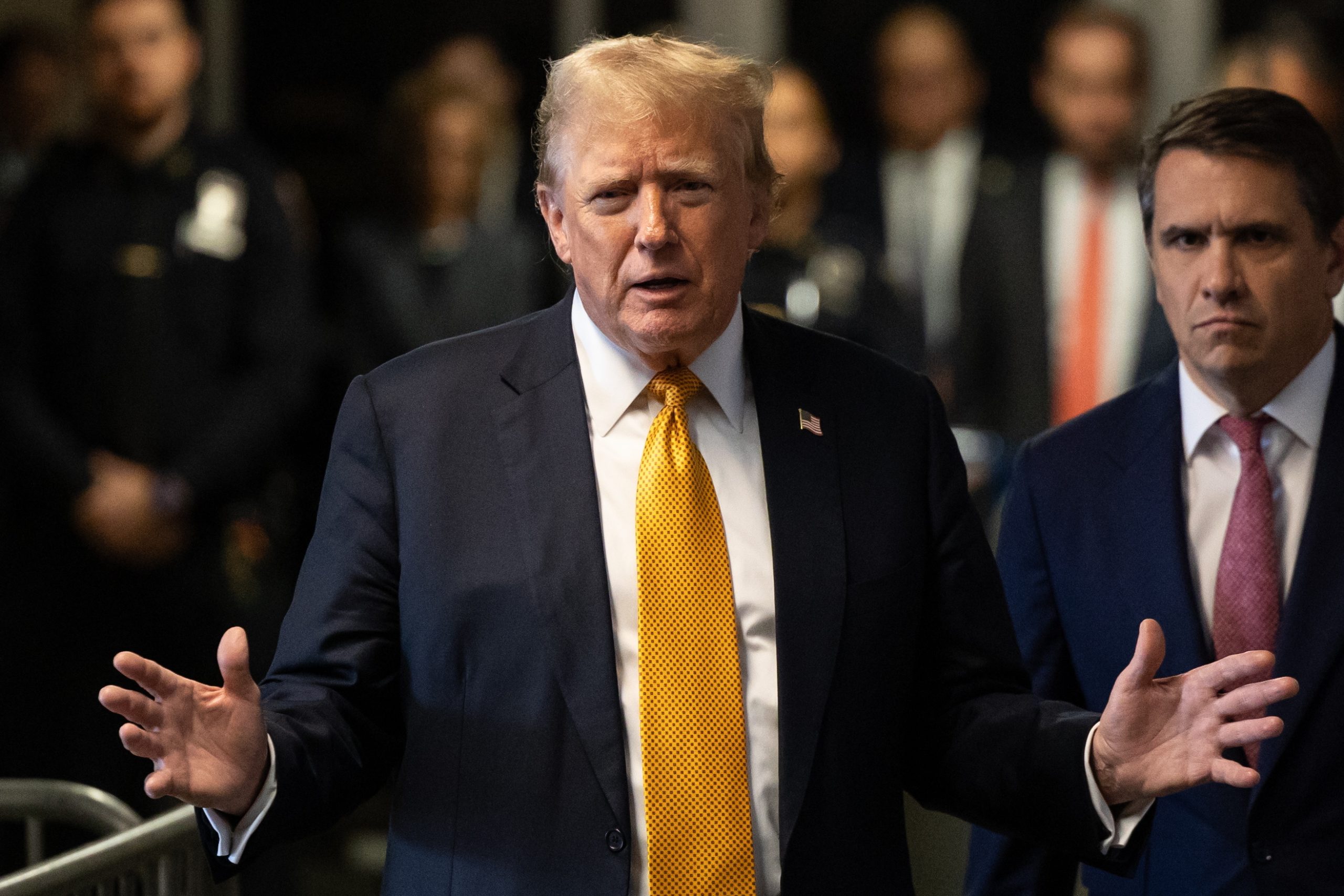 Júri do julgamento de Trump sem veredicto no primeiro dia de deliberação
